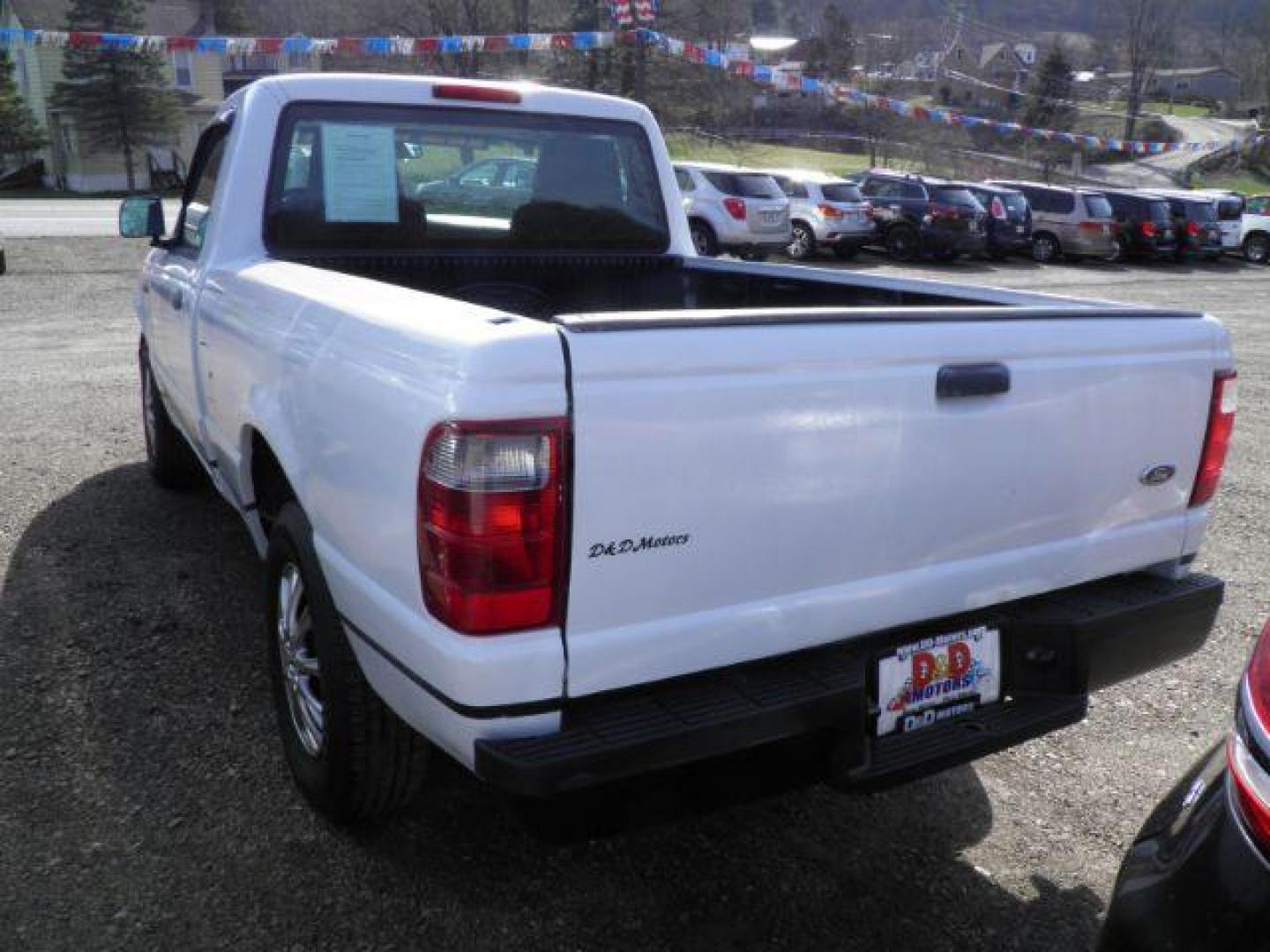 2005 WHITE Ford Ranger XL 2WD (1FTYR10D95P) with an 2.3l L4 engine, AT transmission, located at 19521 New George's Creek Rd SW, Barton, MD, 21521, (301) 463-2404, 39.524323, -79.017906 - Photo#3