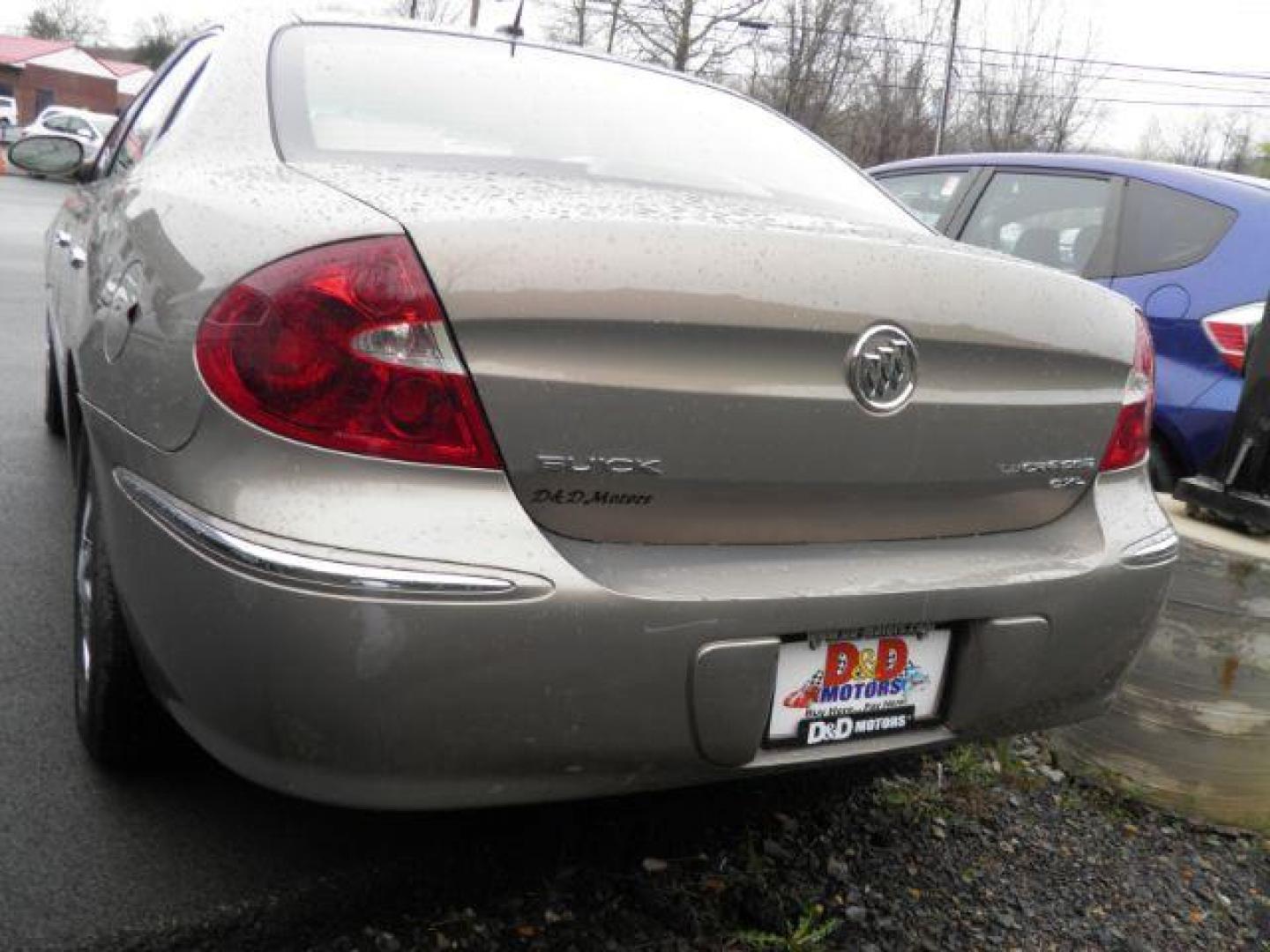 2006 GRAY Buick LaCrosse CXL (2G4WD582X61) with an 3.8l V6 engine, AT transmission, located at 15520 McMullen Hwy SW, Belair, MD, 21502, (301) 729-3700, 39.581375, -78.846451 - Photo#4