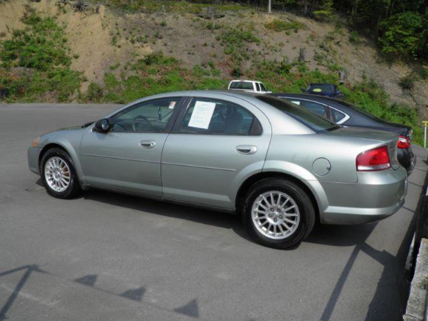 2006 GREEN Chrysler Sebring Sedan (1C3EL46X56N) with an 2.3L L4 engine, AT transmission, located at 15520 McMullen Hwy SW, Belair, MD, 21502, (301) 729-3700, 39.581375, -78.846451 - Photo#3