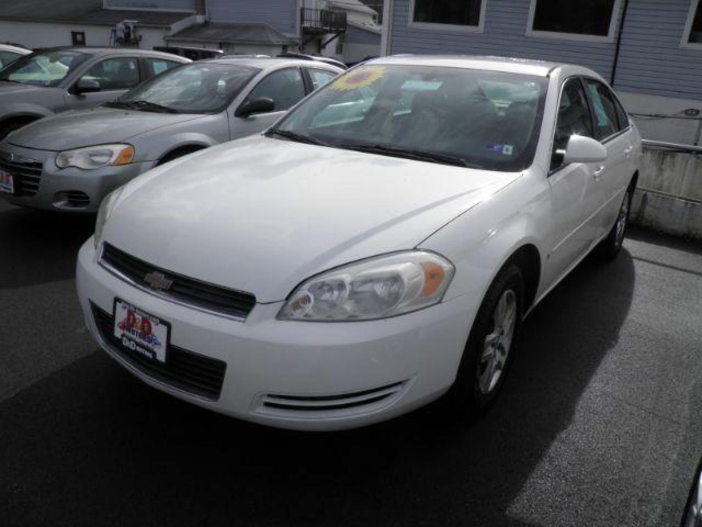 2006 WHITE Chevrolet Impala LS (2G1WB55KX69) with an 3.5L V6 engine, AT transmission, located at 15520 McMullen Hwy SW, Belair, MD, 21502, (301) 729-3700, 39.581375, -78.846451 - Photo#0