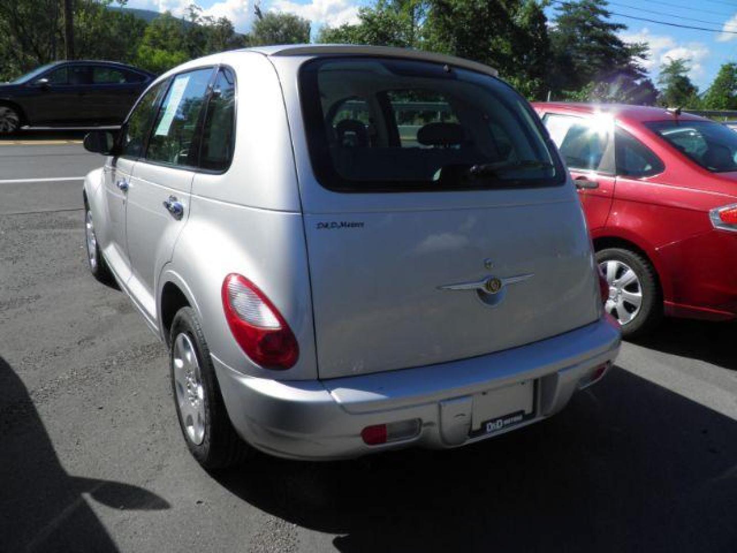 2006 SILVER Chrysler PT Cruiser Base (3A8FY48BX6T) with an 2.4L L4 engine, 5SP transmission, located at 15520 McMullen Hwy SW, Belair, MD, 21502, (301) 729-3700, 39.581375, -78.846451 - Photo#3