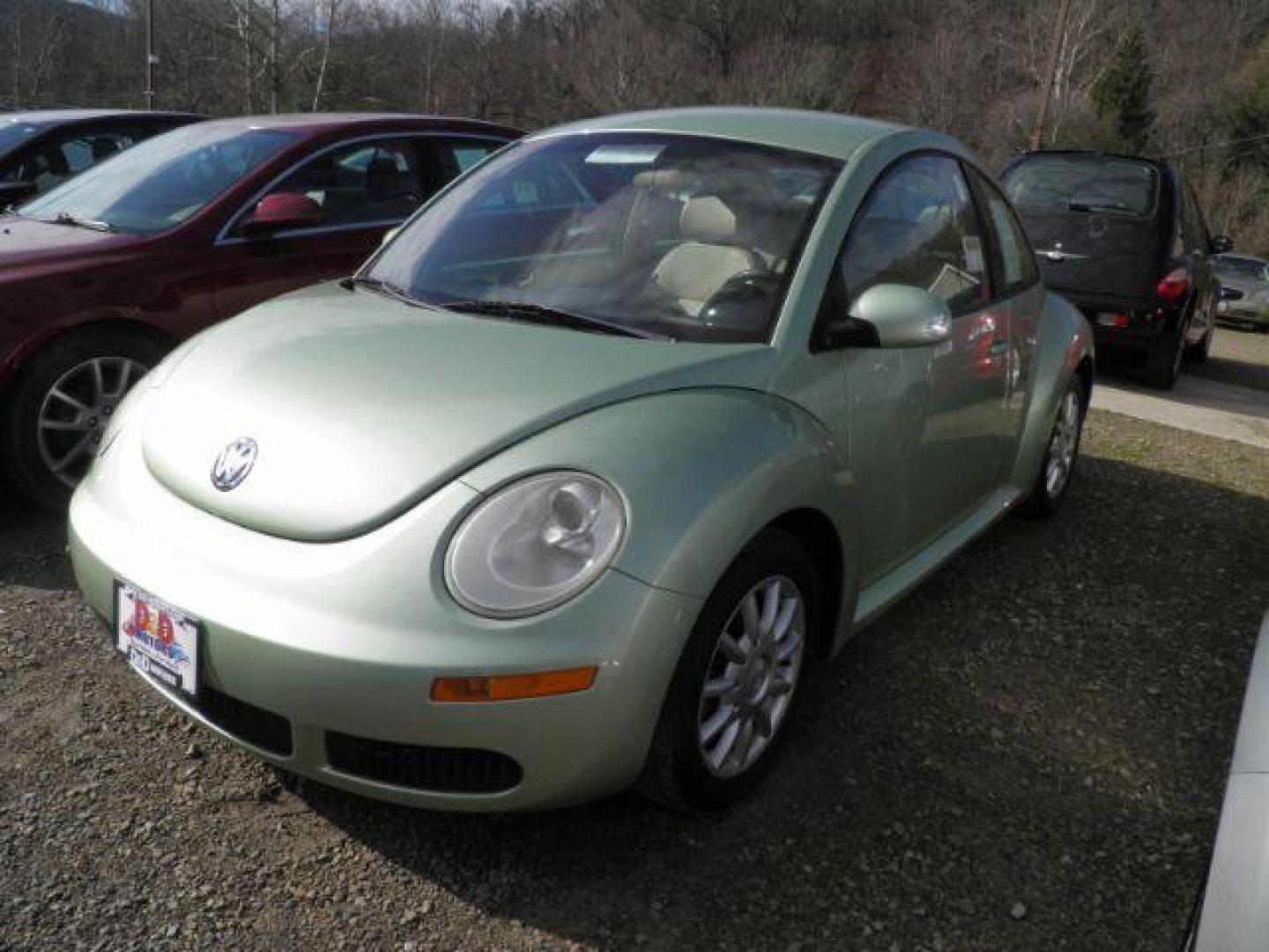 2006 GREEN Volkswagen New Beetle 2.5L (3VWPW31C86M) with an 2.5L L5 engine, 5SP transmission, located at 19521 New George's Creek Rd SW, Barton, MD, 21521, (301) 463-2404, 39.524323, -79.017906 - Photo#0