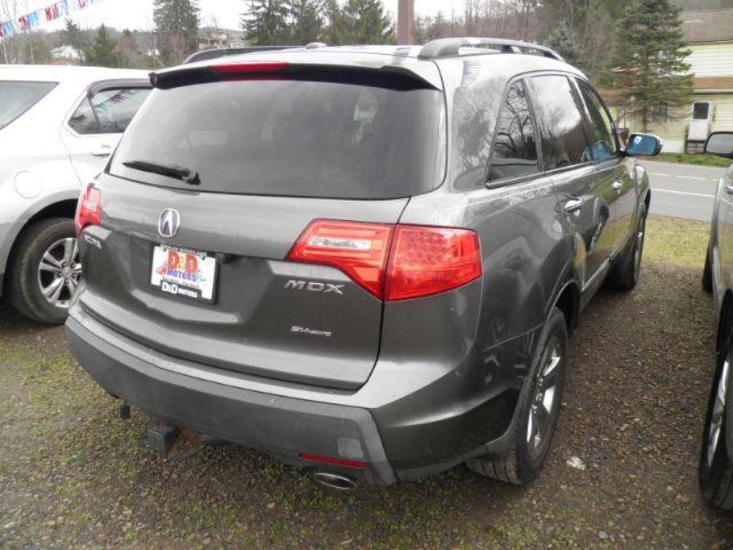 2007 GRAY Acura MDX Sport Package (2HNYD28507H) with an 3.7L V6 engine, AT transmission, located at 19521 New George's Creek Rd SW, Barton, MD, 21521, (301) 463-2404, 39.524323, -79.017906 - Photo#5