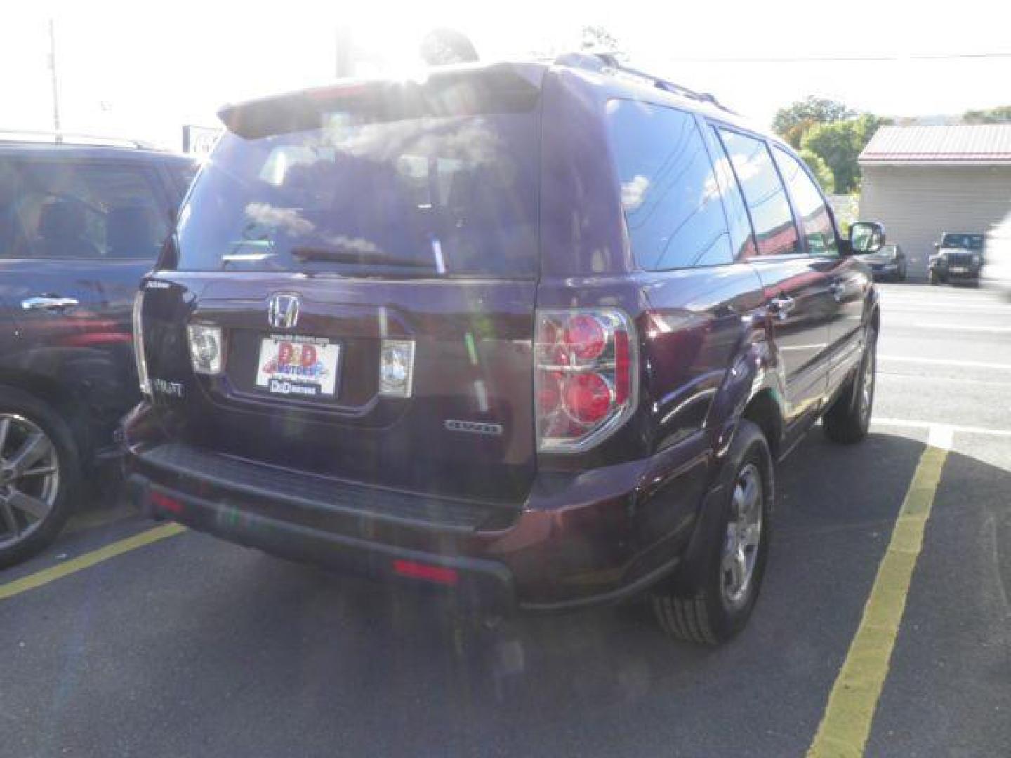 2007 BURGUNDY HONDA PILOT EX-L 4WD AT (2HKYF18567H) with an 3.5L V6 engine, AT transmission, located at 15520 McMullen Hwy SW, Belair, MD, 21502, (301) 729-3700, 39.581375, -78.846451 - Photo#6