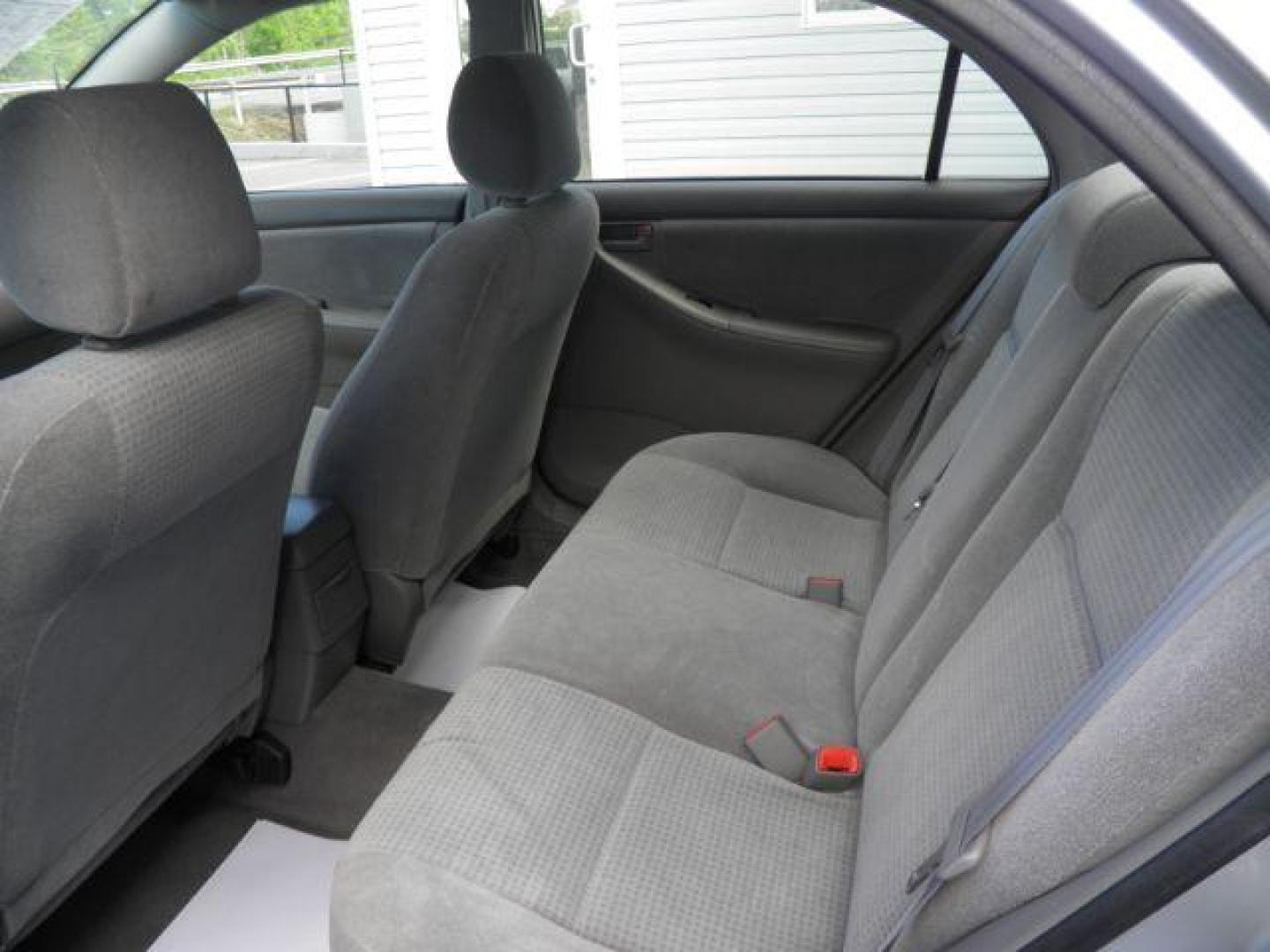 2007 GRAY Toyota Corolla CE (JTDBR32E170) with an 1.8L L4 engine, located at 15520 McMullen Hwy SW, Belair, MD, 21502, (301) 729-3700, 39.581375, -78.846451 - Photo#3