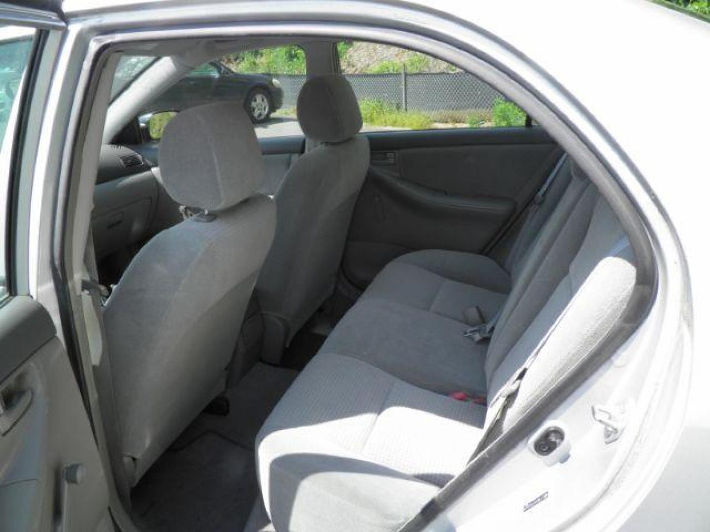 2007 SILVER Toyota Corolla CE (2T1BR32E27C) with an 1.8L L4 engine, 5SP transmission, located at 15520 McMullen Hwy SW, Belair, MD, 21502, (301) 729-3700, 39.581375, -78.846451 - Photo#2