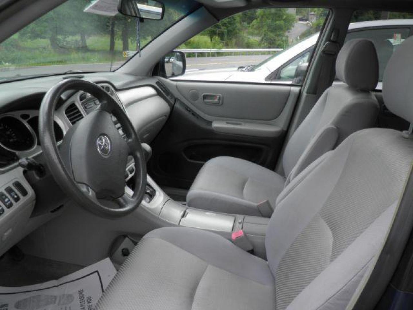 2007 BLUE Toyota Highlander V6 4WD (JTEEP21A770) with an 3.3L V6 engine, AT transmission, located at 15520 McMullen Hwy SW, Belair, MD, 21502, (301) 729-3700, 39.581375, -78.846451 - Photo#1