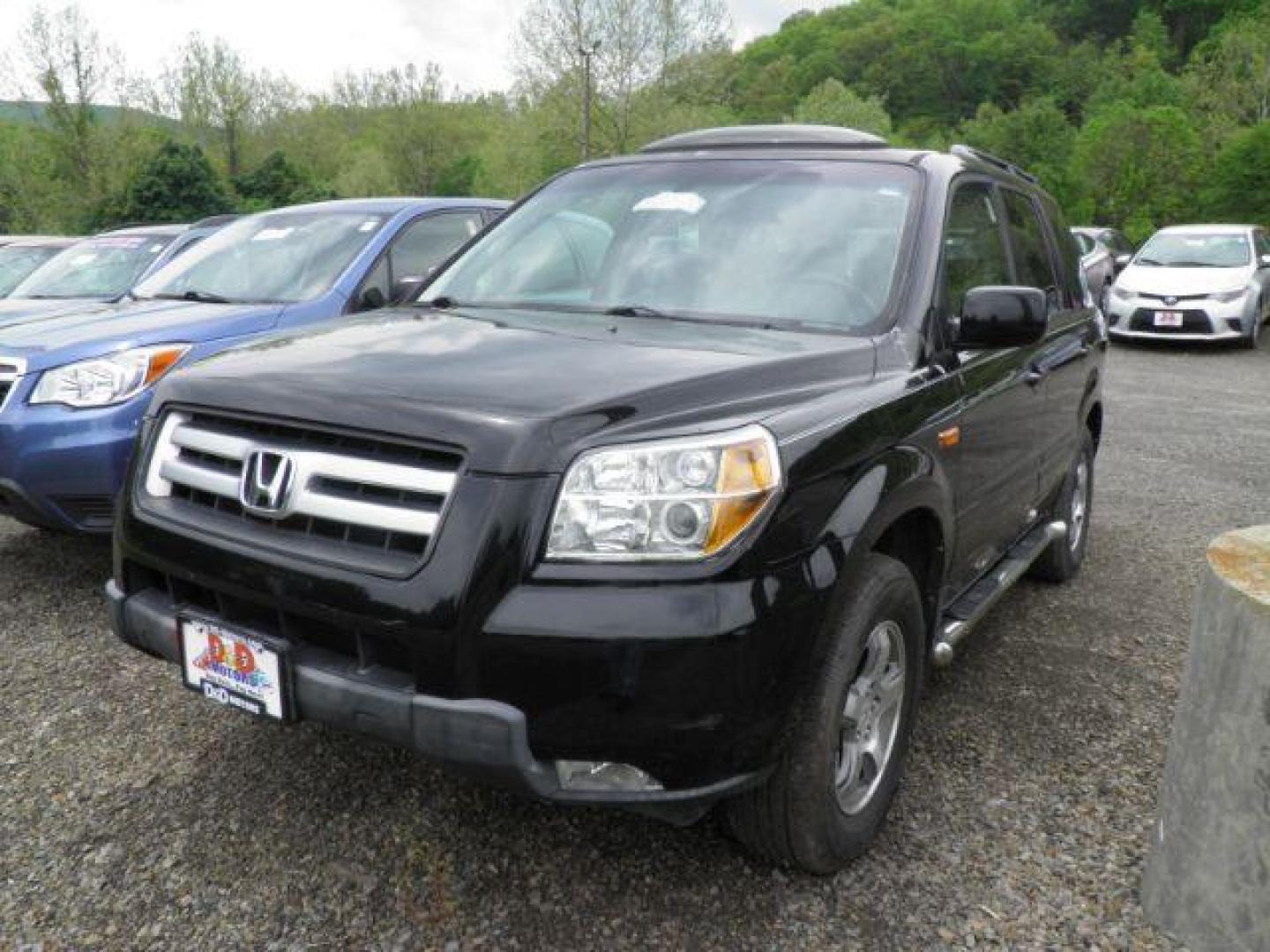 2008 BLACK Honda Pilot EX-L 4WD AT (5FNYF18568B) with an 3.5L V6 engine, AT transmission, located at 19521 New George's Creek Rd SW, Barton, MD, 21521, (301) 463-2404, 39.524323, -79.017906 - Photo#0