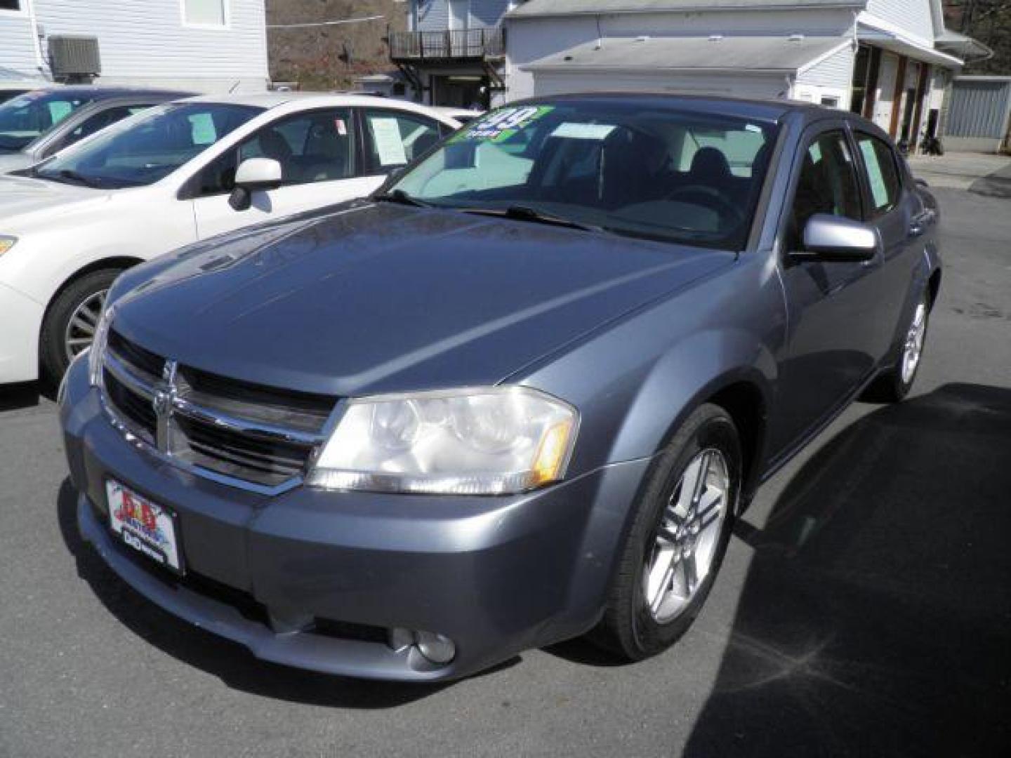 2009 GRAY Dodge Avenger SXT (1B3LC56B69N) with an 2.0L L4 engine, AT transmission, located at 15520 McMullen Hwy SW, Belair, MD, 21502, (301) 729-3700, 39.581375, -78.846451 - Photo#0