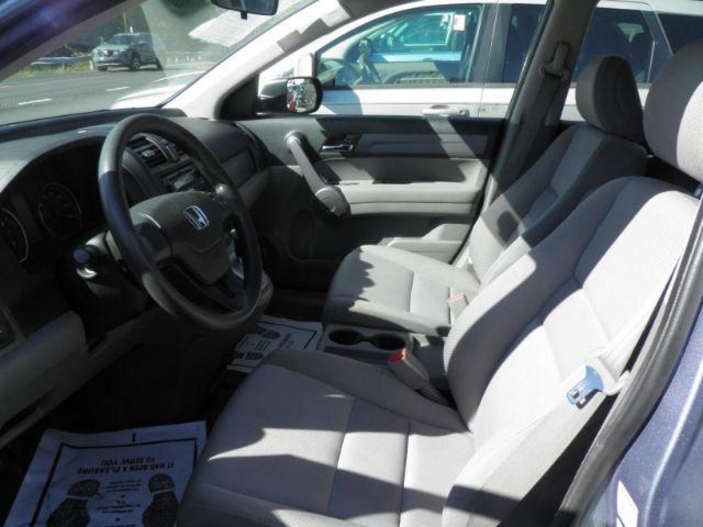 2009 BLUE Honda CR-V LX (5J6RE48389L) with an 2.4L L4 engine, AT transmission, located at 15520 McMullen Hwy SW, Belair, MD, 21502, (301) 729-3700, 39.581375, -78.846451 - Photo#1