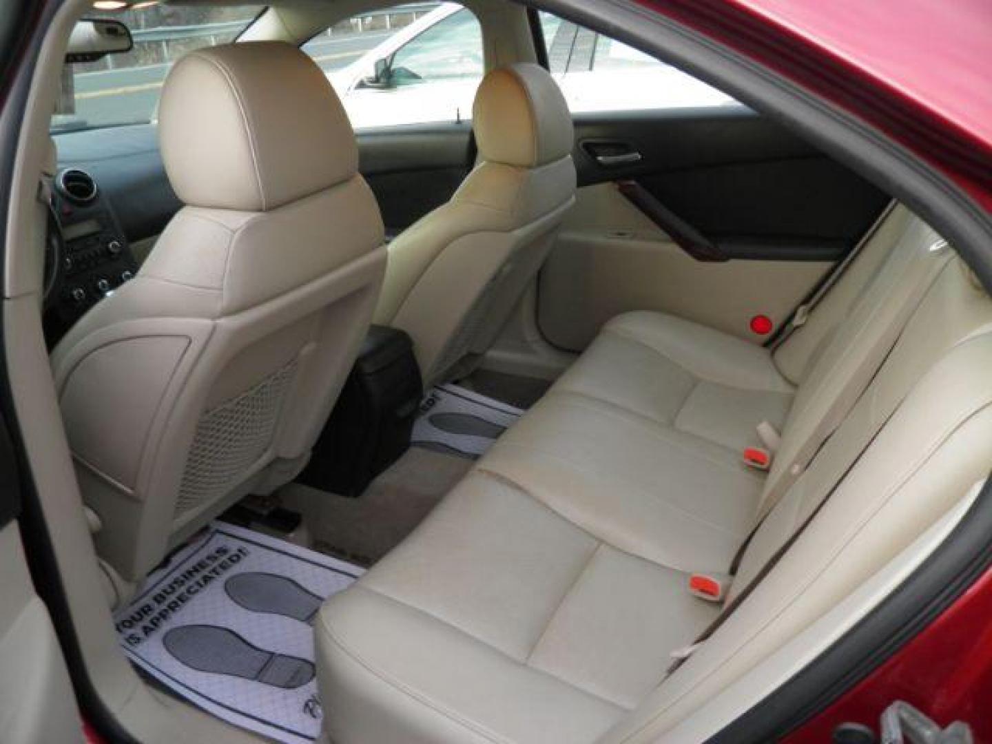 2009 RED PONTIAC G6 Sedan (1G2ZG57B394) with an 2.4L L4 DOHC 16V engine, 4-Speed Automatic transmission, located at 15520 McMullen Hwy SW, Belair, MD, 21502, (301) 729-3700, 39.581375, -78.846451 - Photo#3