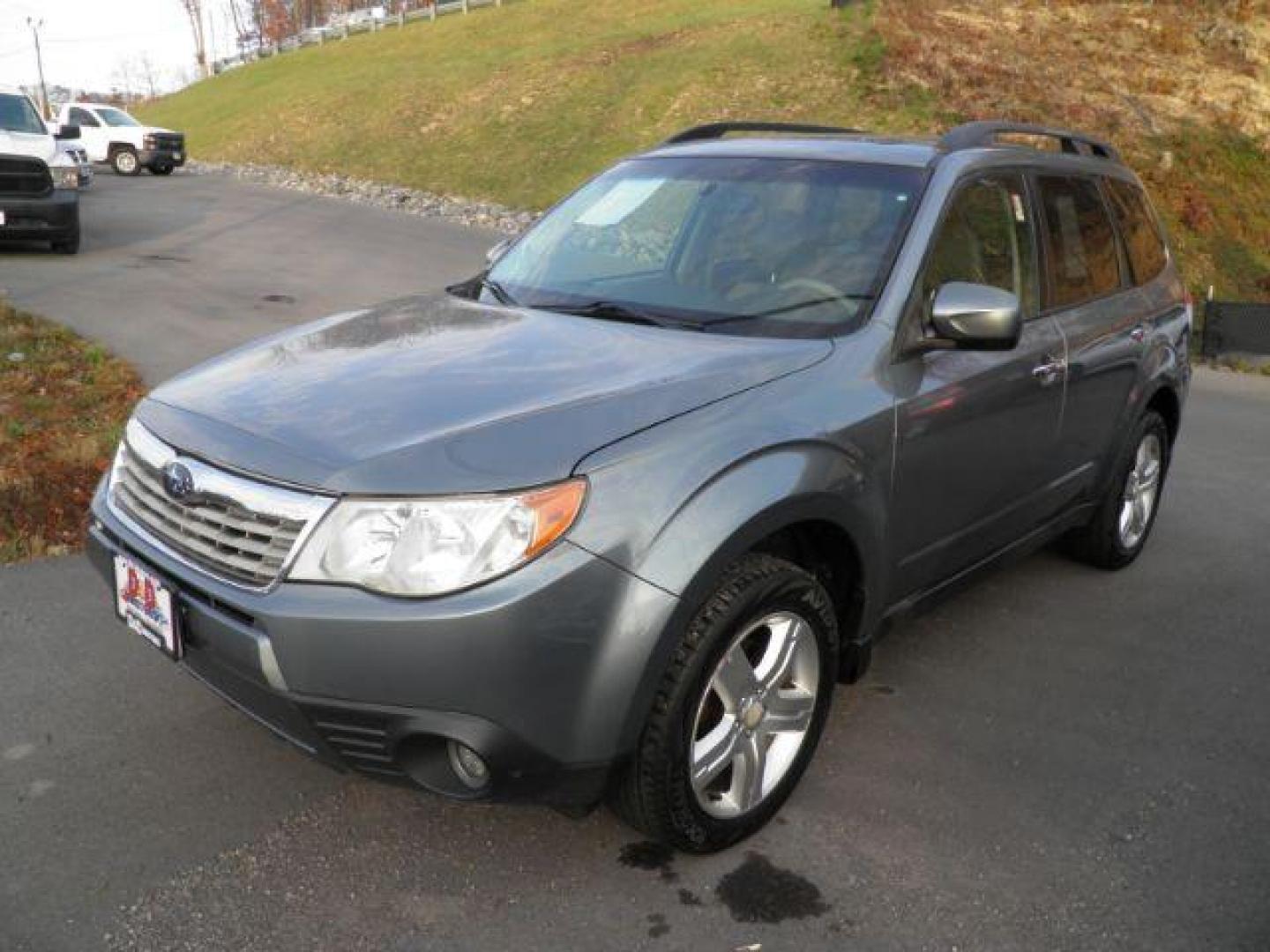 2009 TEAL Subaru Forester 2.5X Limited (JF2SH64649H) with an 2.5 L4 engine, AT transmission, located at 15520 McMullen Hwy SW, Belair, MD, 21502, (301) 729-3700, 39.581375, -78.846451 - Photo#0