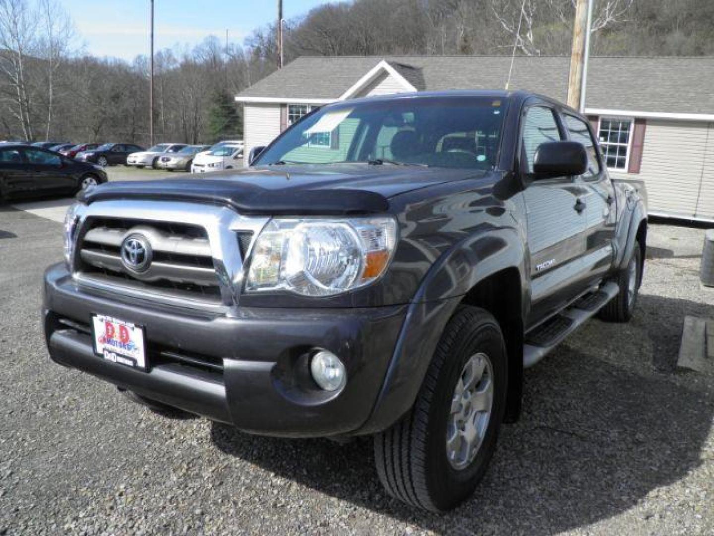 2009 GRAY Toyota Tacoma Double Cab Long Bed V6 Auto 4WD (3TMMU52N19M) with an 4.0 V6 engine, AT transmission, located at 19521 New George's Creek Rd SW, Barton, MD, 21521, (301) 463-2404, 39.524323, -79.017906 - Photo#0