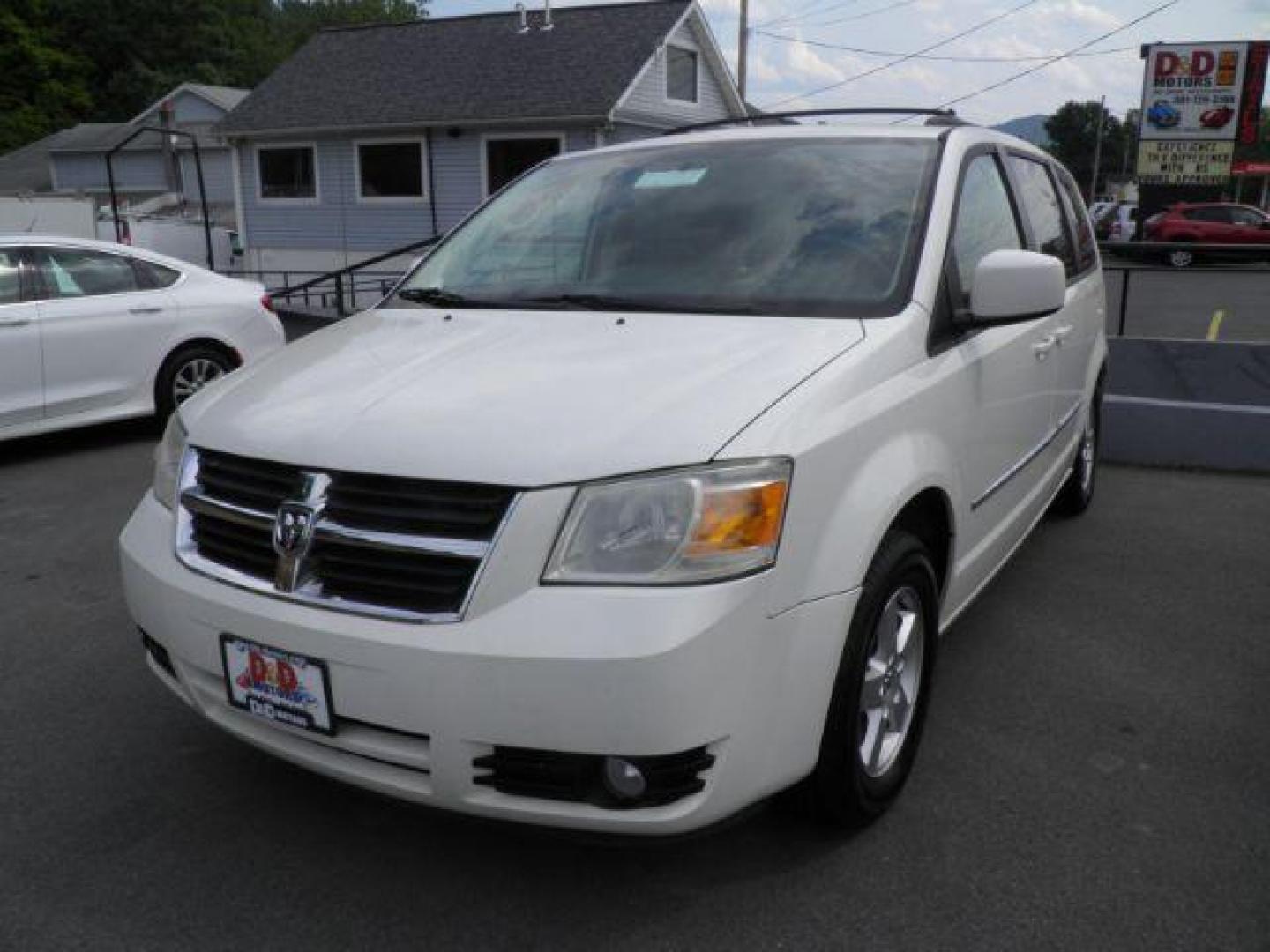 2010 WHITE Dodge Grand Caravan VAN (2D4RN5D14AR) with an 3.8 V6 engine, AT transmission, located at 15520 McMullen Hwy SW, Belair, MD, 21502, (301) 729-3700, 39.581375, -78.846451 - Photo#0