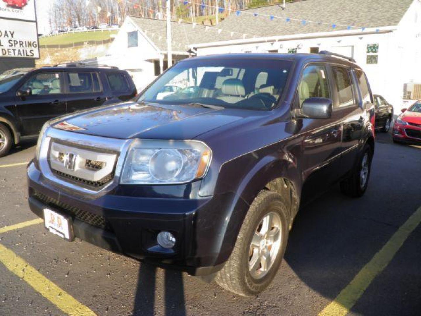 2010 BLUE HONDA PILOT EX-L (5FNYF4H69AB) with an 3.5L V6 engine, AT transmission, located at 15520 McMullen Hwy SW, Belair, MD, 21502, (301) 729-3700, 39.581375, -78.846451 - Photo#0