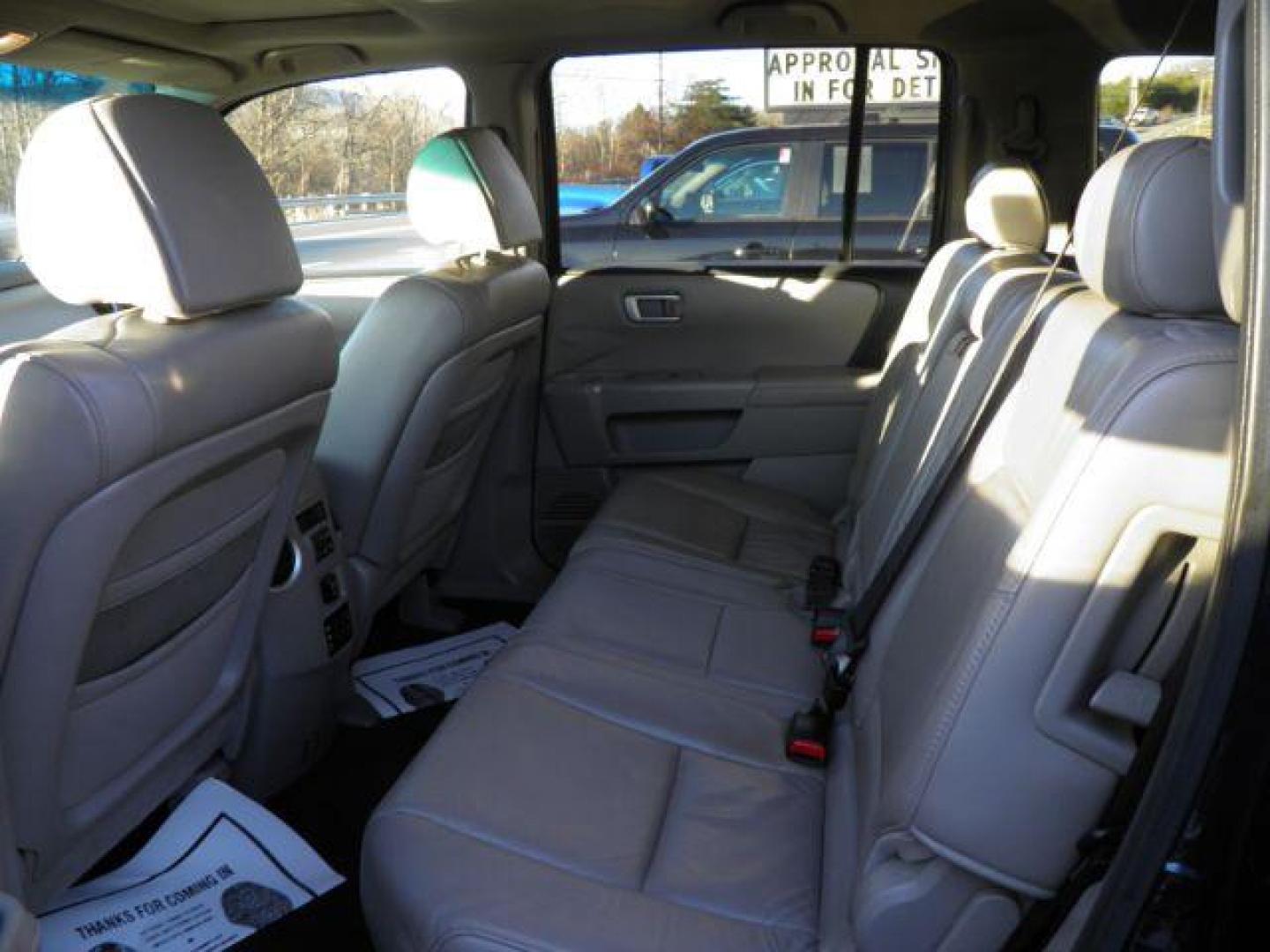 2010 BLUE HONDA PILOT EX-L (5FNYF4H69AB) with an 3.5L V6 engine, AT transmission, located at 15520 McMullen Hwy SW, Belair, MD, 21502, (301) 729-3700, 39.581375, -78.846451 - Photo#3