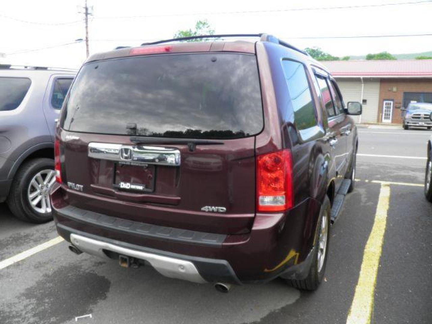 2010 BURGUNDY Honda Pilot EX 4WD 5-Spd AT (5FNYF4H4XAB) with an 3.5L V6 engine, AT transmission, located at 15520 McMullen Hwy SW, Belair, MD, 21502, (301) 729-3700, 39.581375, -78.846451 - Photo#6