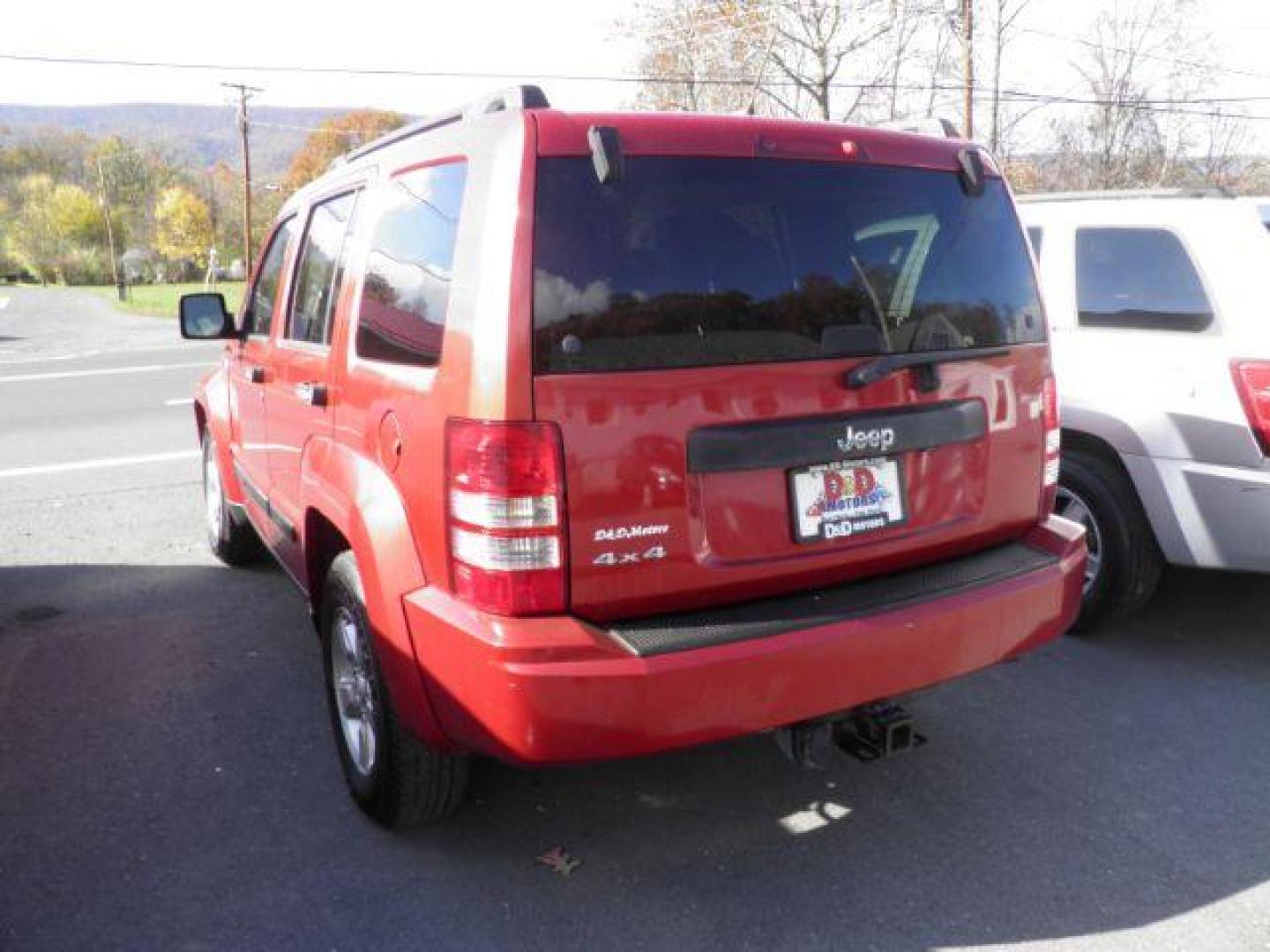 2010 RED JEEP LIBERTY Sport 4WD (1J4PN2GK9AW) with an 3.7L V6 SOHC 12V engine, 4-Speed Automatic transmission, located at 15520 McMullen Hwy SW, Belair, MD, 21502, (301) 729-3700, 39.581375, -78.846451 - Photo#5