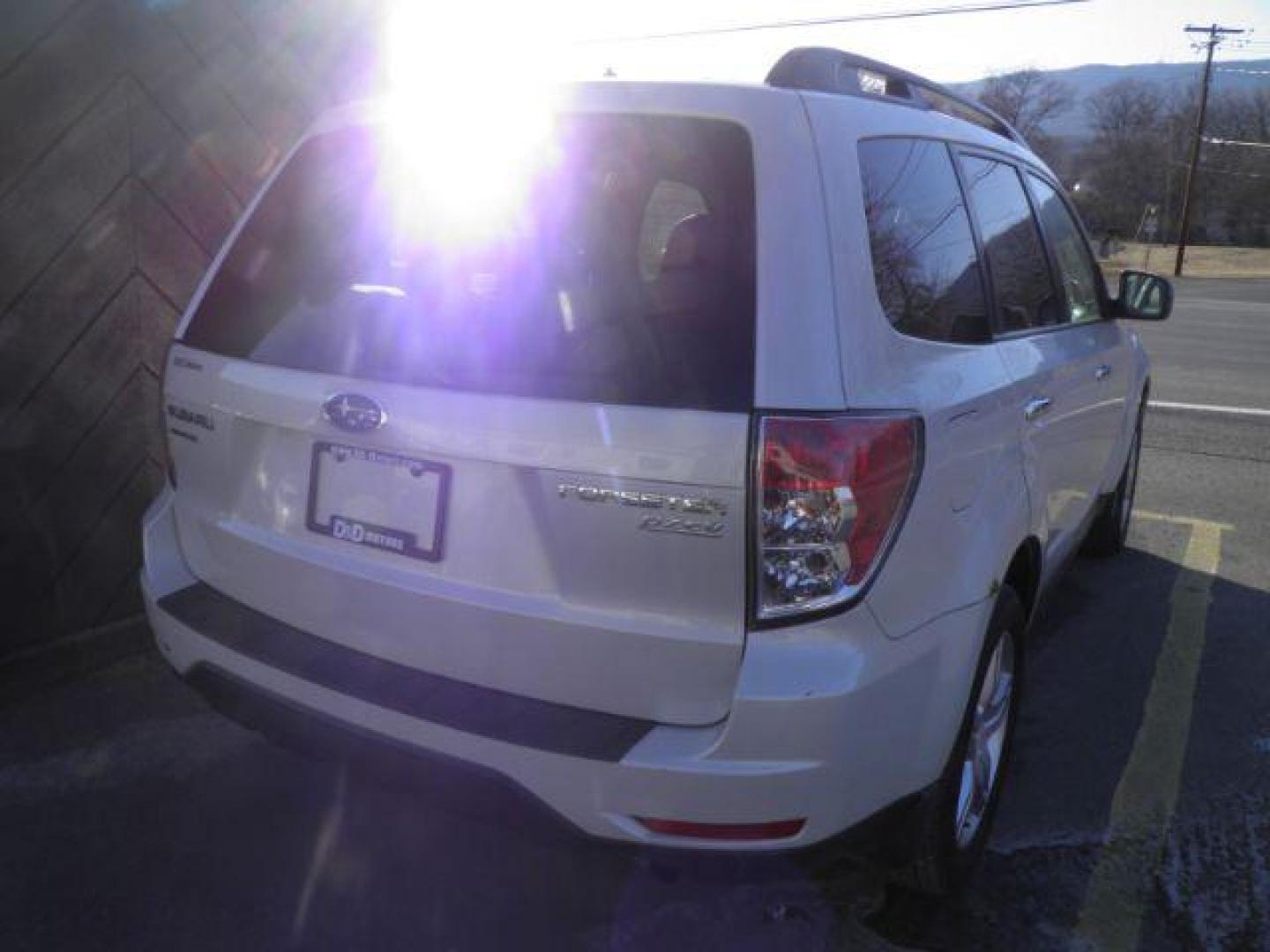 2010 WHITE Subaru Forester 2.5X Premium (JF2SH6CC6AH) with an 2.5L L4 engine, AT transmission, located at 15520 McMullen Hwy SW, Belair, MD, 21502, (301) 729-3700, 39.581375, -78.846451 - Photo#5