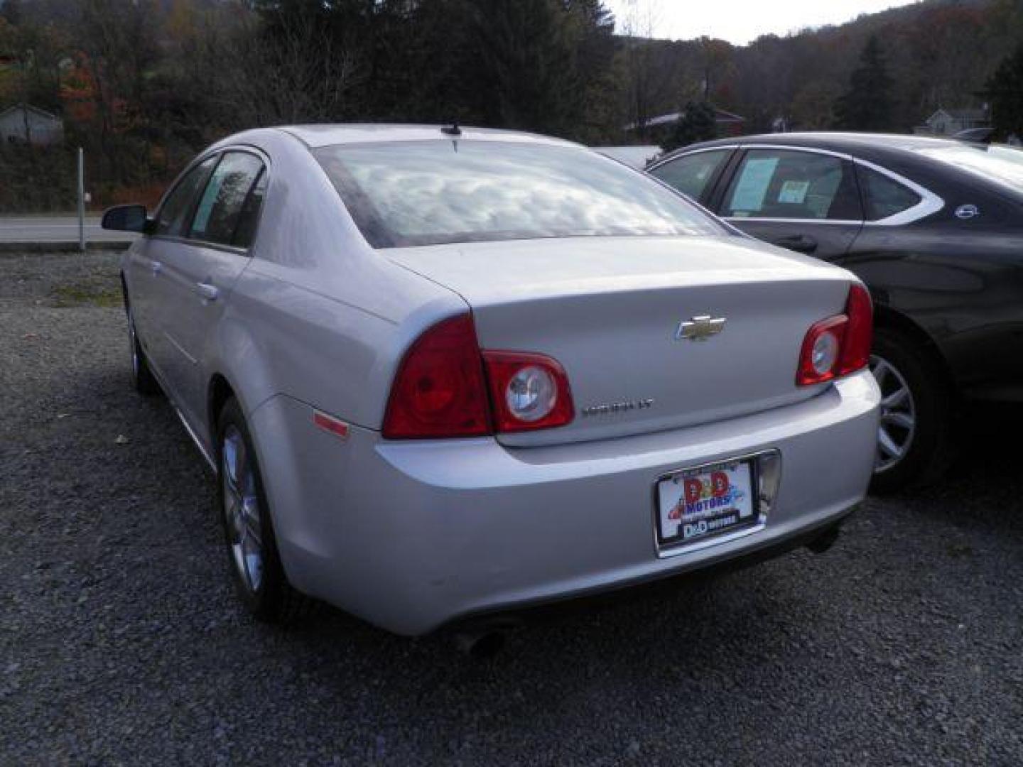 2011 SILVER Chevrolet Malibu 2LT (1G1ZD5E79BF) with an 3.6L V6 engine, AT transmission, located at 19521 New George's Creek Rd SW, Barton, MD, 21521, (301) 463-2404, 39.524323, -79.017906 - Photo#4