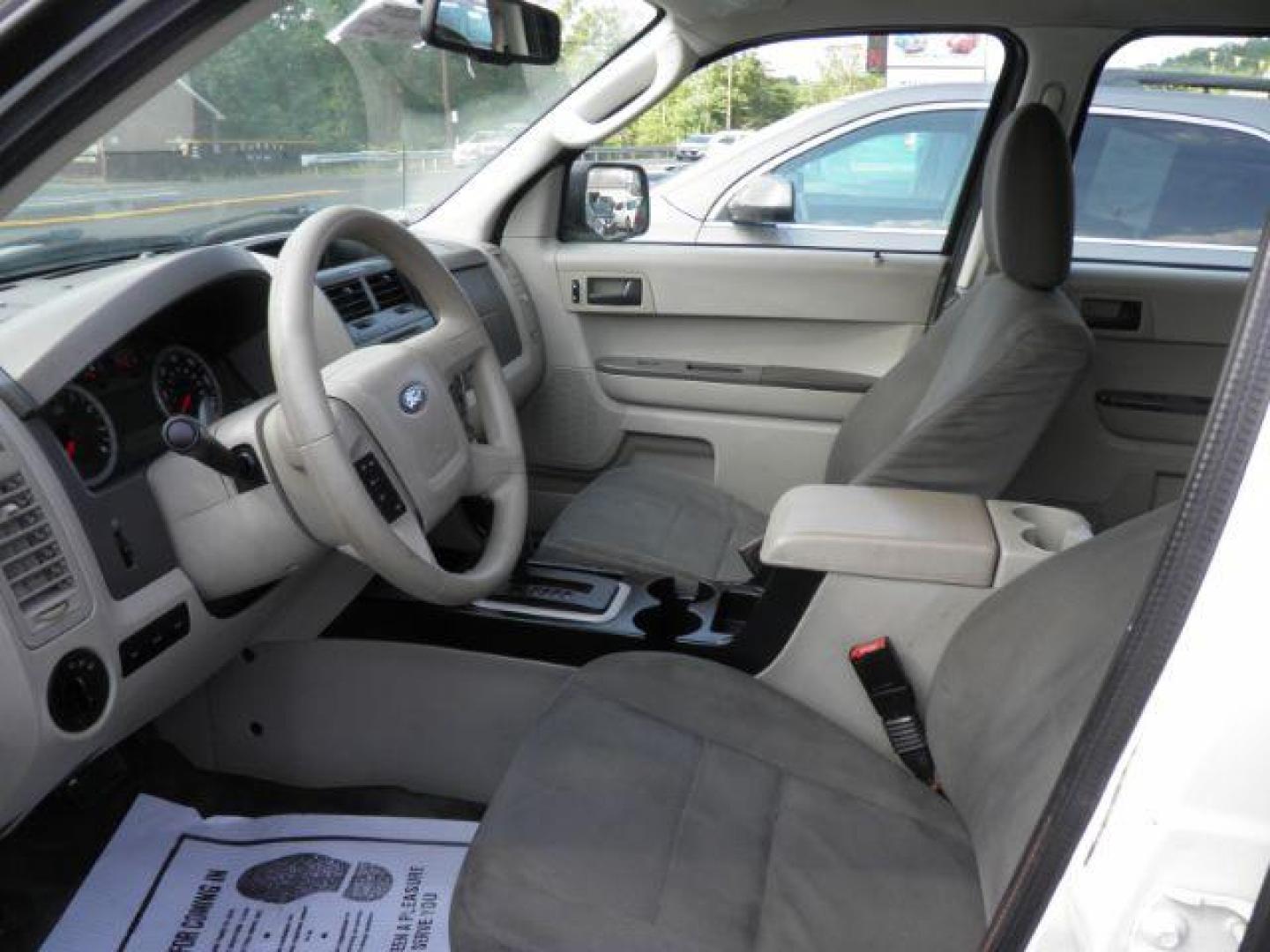 2011 WHITE Ford Escape XLS 4WD AT (1FMCU9C73BK) with an 2.5l L4 engine, AT transmission, located at 19521 New George's Creek Rd SW, Barton, MD, 21521, (301) 463-2404, 39.524323, -79.017906 - Photo#1