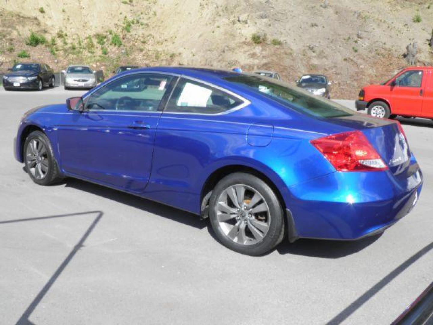 2011 BLUE HONDA ACCORD EX-L Coupe AT (1HGCS1B87BA) with an 2.4L L4 engine, AT transmission, located at 15520 McMullen Hwy SW, Belair, MD, 21502, (301) 729-3700, 39.581375, -78.846451 - Photo#3