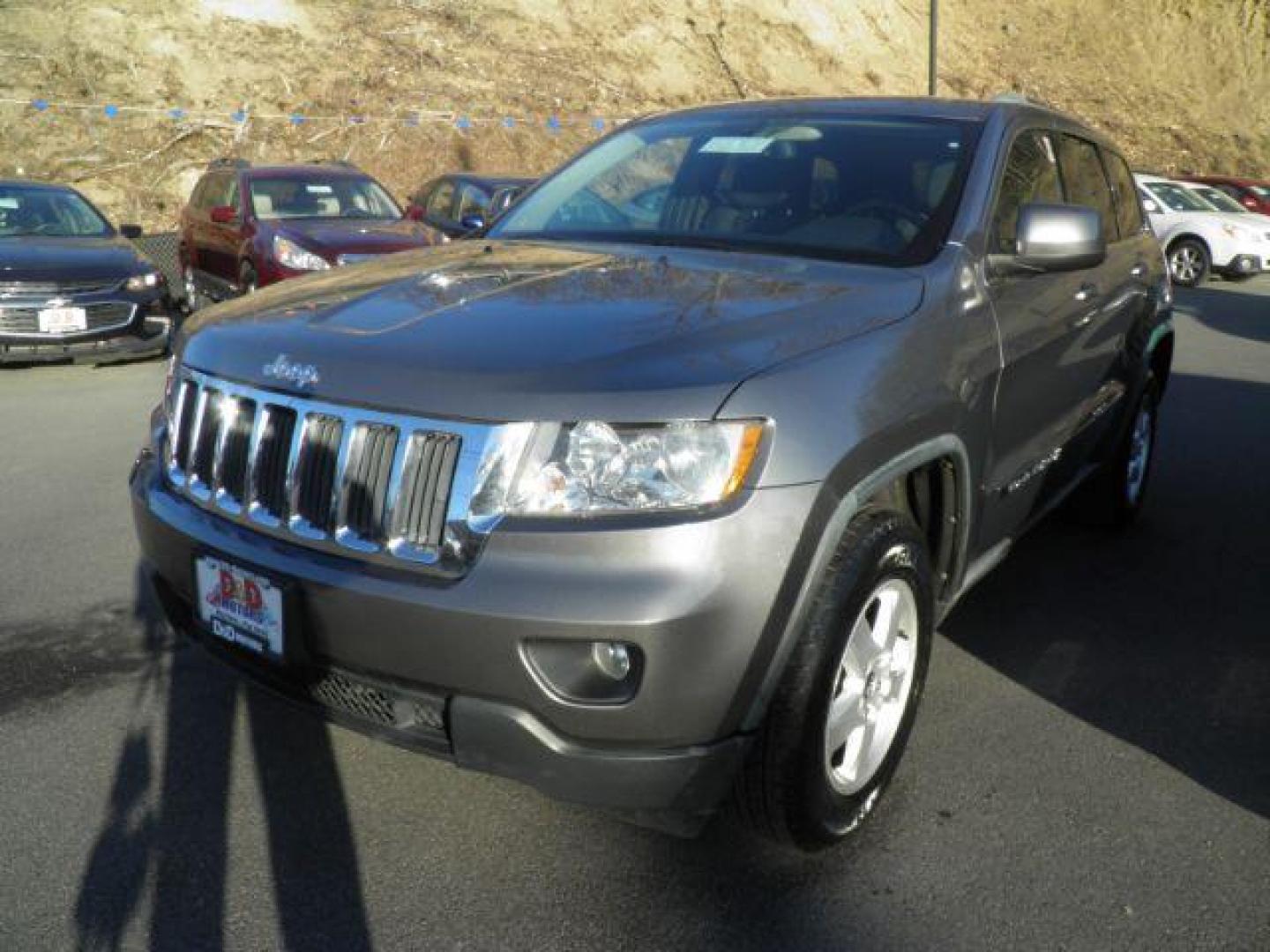 2011 GRAY Jeep Grand Cherokee Laredo 4WD (1J4RR4GG8BC) with an 3.6L V6 engine, AT transmission, located at 15520 McMullen Hwy SW, Belair, MD, 21502, (301) 729-3700, 39.581375, -78.846451 - Photo#0