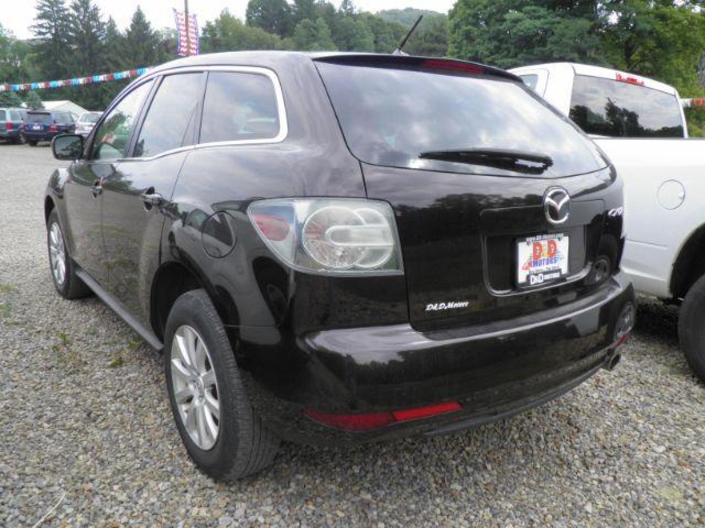 2011 BLACK Mazda CX-7 i Sport (JM3ER2BM1B0) with an 2.5 L4 engine, AT transmission, located at 19521 New George's Creek Rd SW, Barton, MD, 21521, (301) 463-2404, 39.524323, -79.017906 - Photo#5