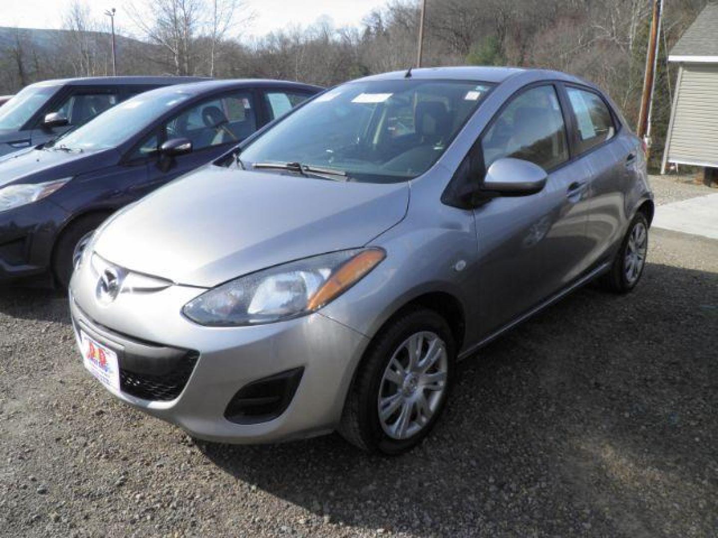 2011 SILVER MAZDA 2 Sport (JM1DE1HZ3B0) with an 1.5L L4 engine, AT transmission, located at 19521 New George's Creek Rd SW, Barton, MD, 21521, (301) 463-2404, 39.524323, -79.017906 - Photo#0