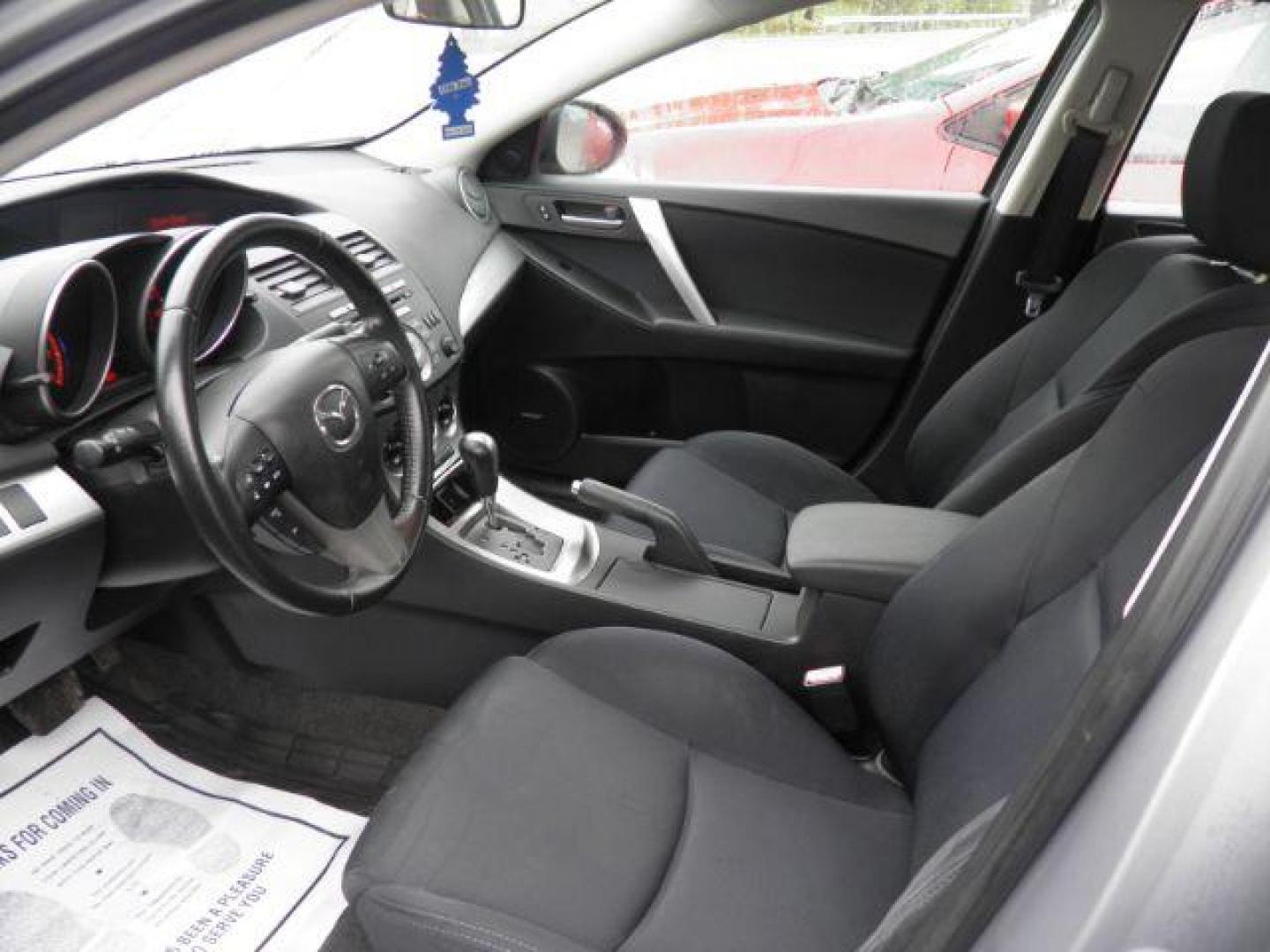 2011 SILVER Mazda MAZDA3 s Sport 4-Door (JM1BL1U64B1) with an 2.5 L4 engine, located at 19521 New George's Creek Rd SW, Barton, MD, 21521, (301) 463-2404, 39.524323, -79.017906 - Photo#1