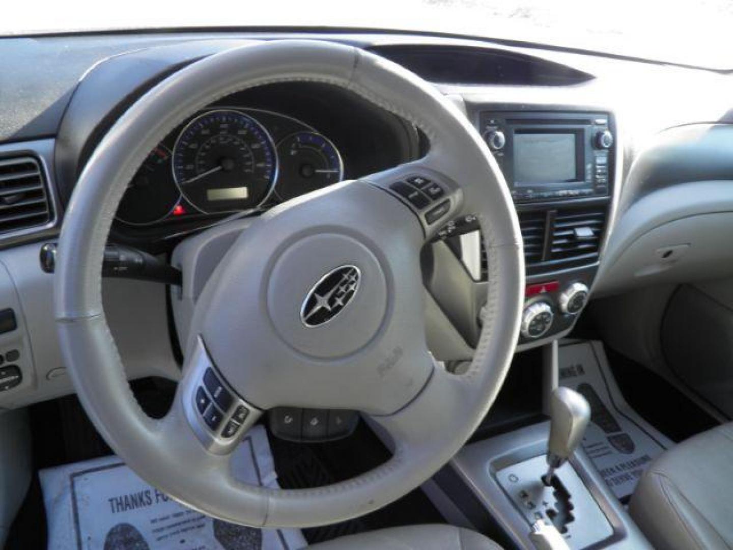 2011 GRAY Subaru Forester 2.5X Limited (JF2SHAEC7BH) with an 2.5 L4 engine, AT transmission, located at 19521 New George's Creek Rd SW, Barton, MD, 21521, (301) 463-2404, 39.524323, -79.017906 - Photo#2