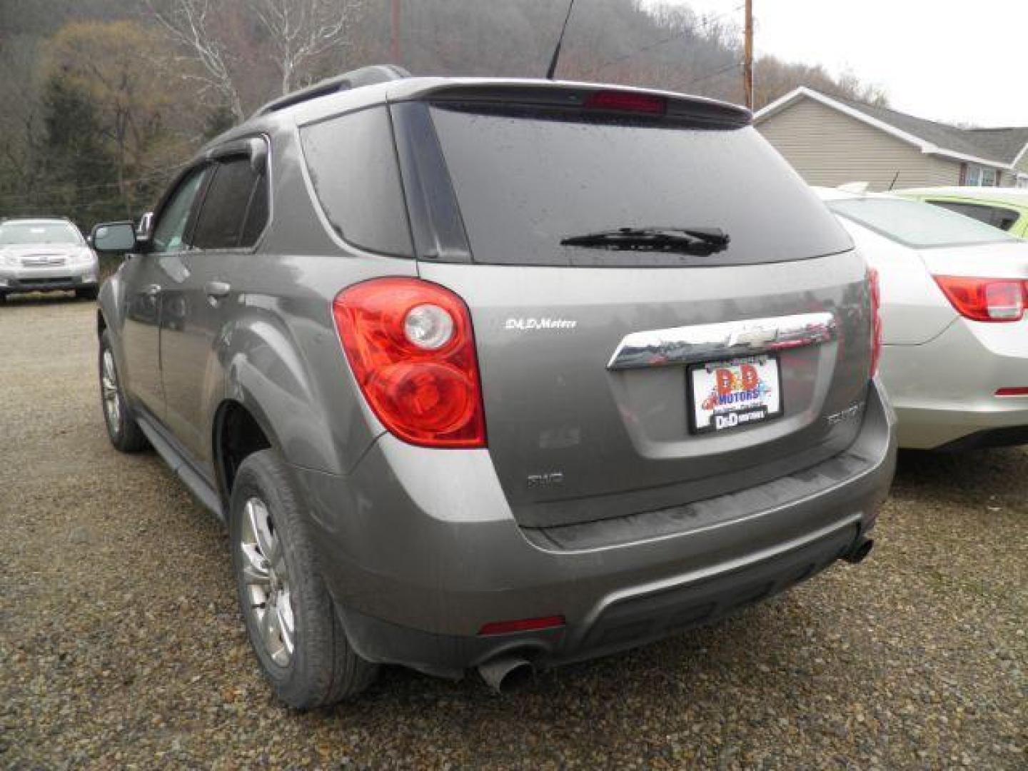 2012 GRAY Chevrolet EQUINOX 2LT AWD (2GNFLNE51C6) with an 3.0 V6 engine, AT transmission, located at 15520 McMullen Hwy SW, Belair, MD, 21502, (301) 729-3700, 39.581375, -78.846451 - Photo#5