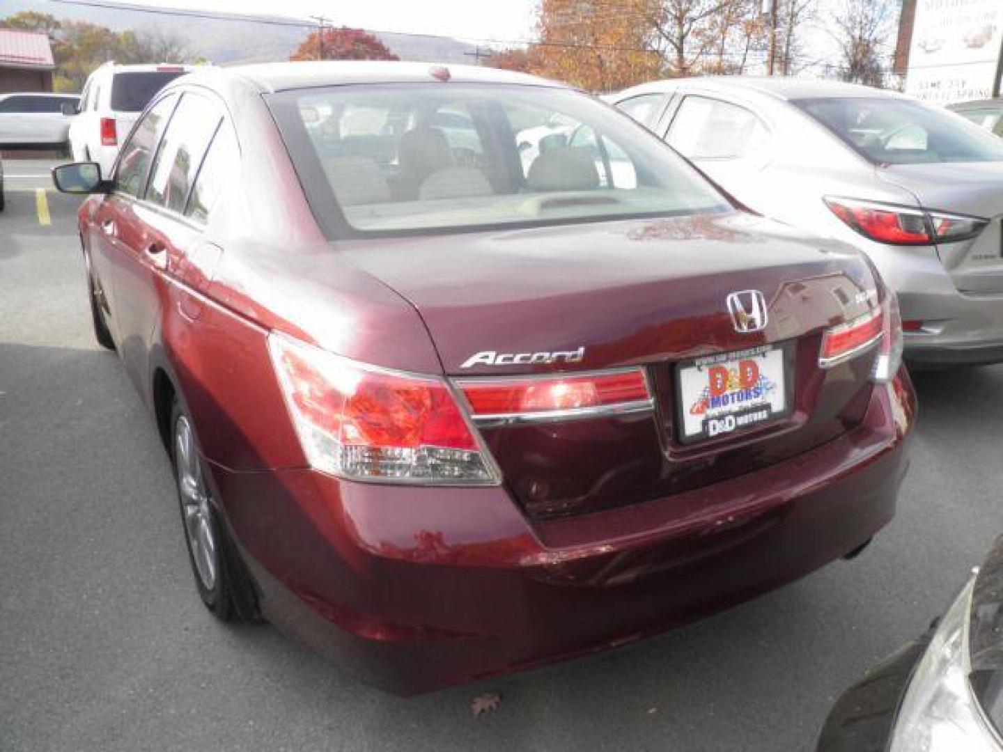 2012 RED HONDA ACCORD EX-L Sedan AT (1HGCP2F86CA) with an 2.4L L4 engine, AT transmission, located at 19521 New George's Creek Rd SW, Barton, MD, 21521, (301) 463-2404, 39.524323, -79.017906 - Photo#4