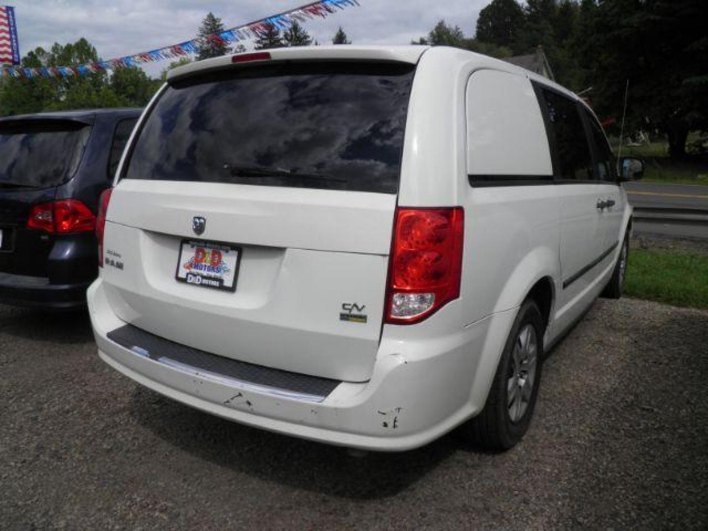 2012 WHITE RAM Cargo Van Base (2C4JDGAG7CR) with an 3.6l V6 engine, AT transmission, located at 19521 New George's Creek Rd SW, Barton, MD, 21521, (301) 463-2404, 39.524323, -79.017906 - Photo#6