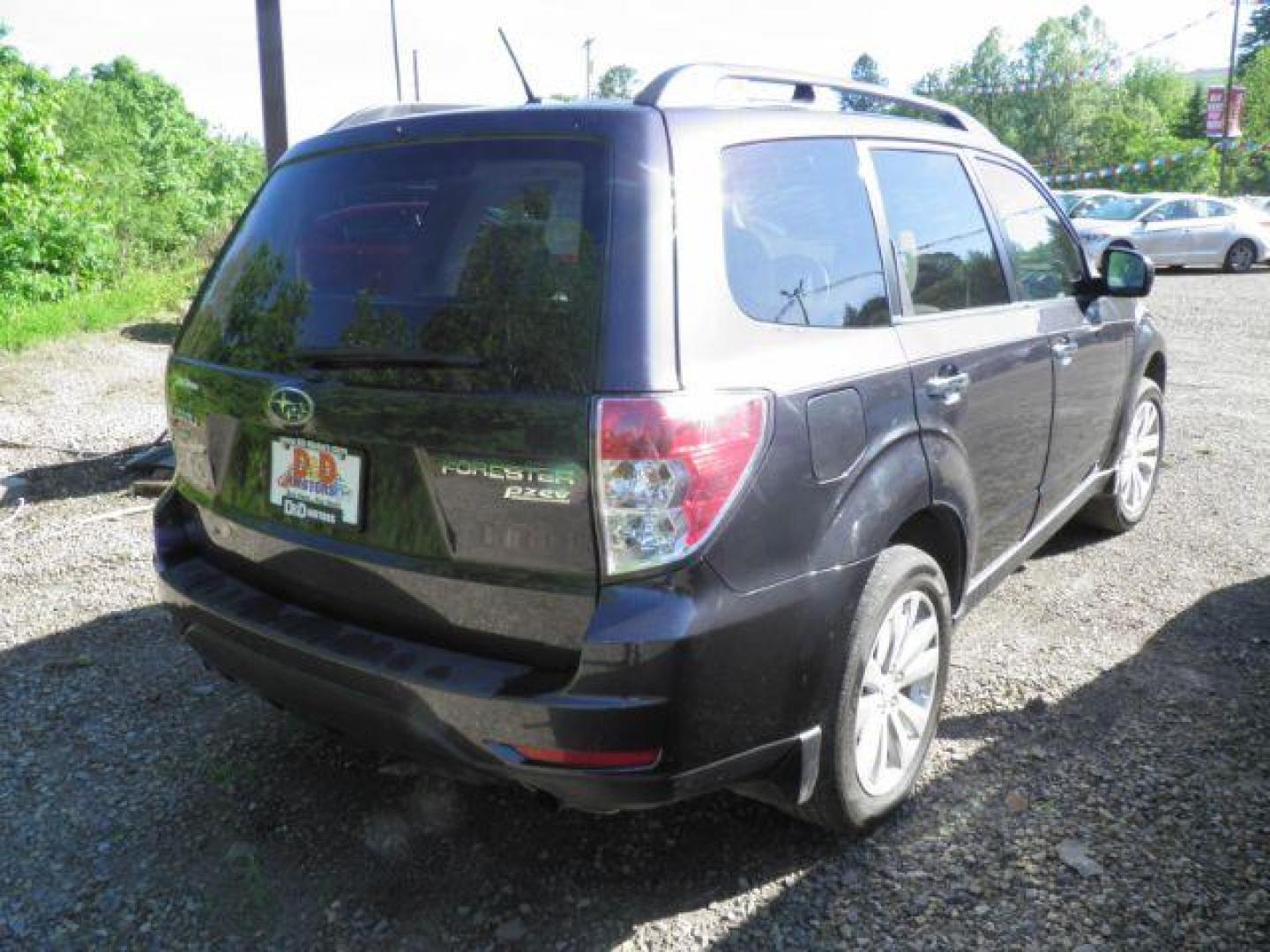 2012 Gray Subaru Forester 2.5X Premium (JF2SHADC6CH) with an 2.5l H4 engine, AT transmission, located at 19521 New George's Creek Rd SW, Barton, MD, 21521, (301) 463-2404, 39.524323, -79.017906 - Photo#5