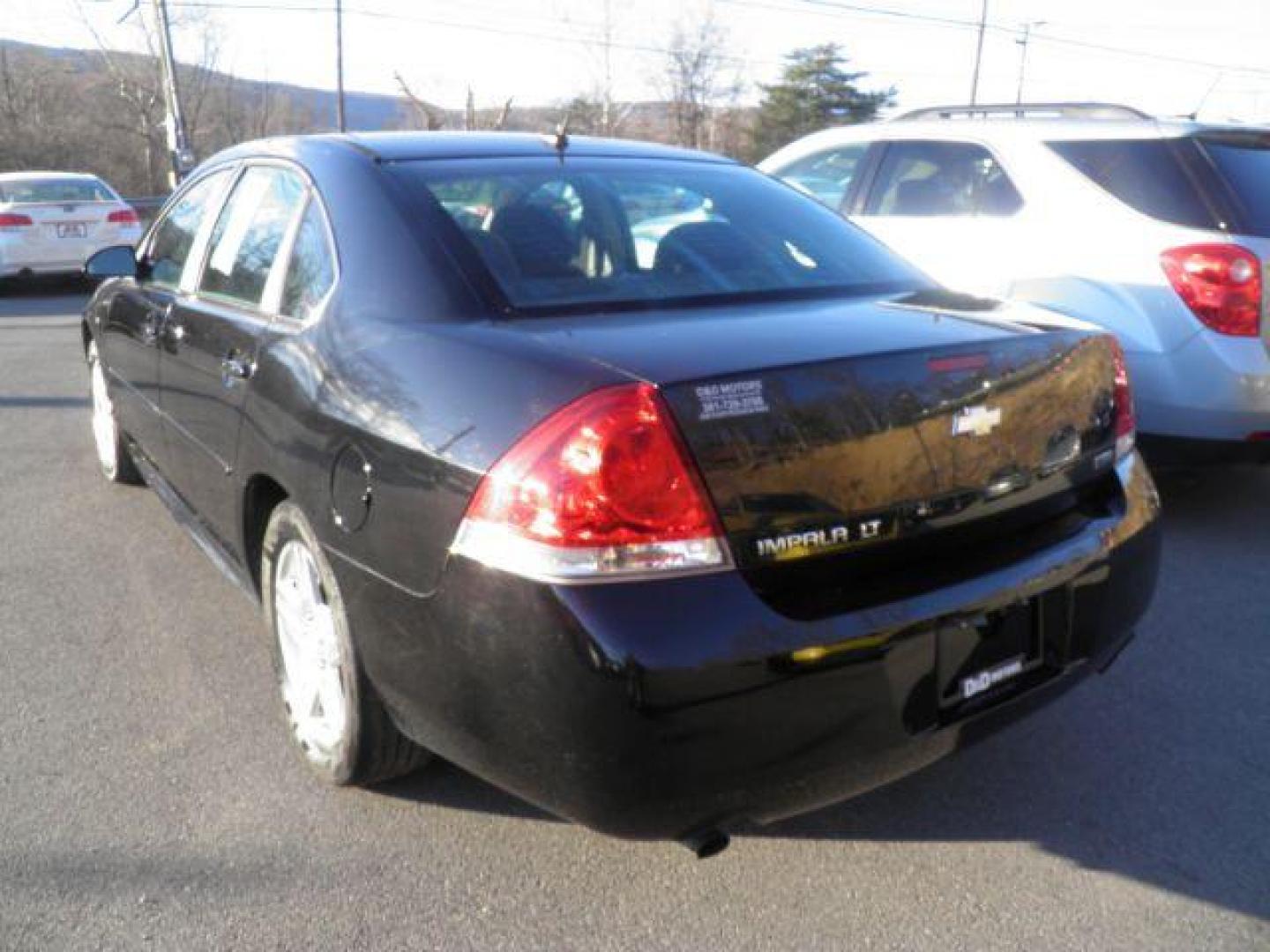 2013 BLACK Chevrolet IMPALA LT (Fleet) (2G1WG5E36D1) with an 3.6L V6 engine, AT transmission, located at 15520 McMullen Hwy SW, Belair, MD, 21502, (301) 729-3700, 39.581375, -78.846451 - Photo#4