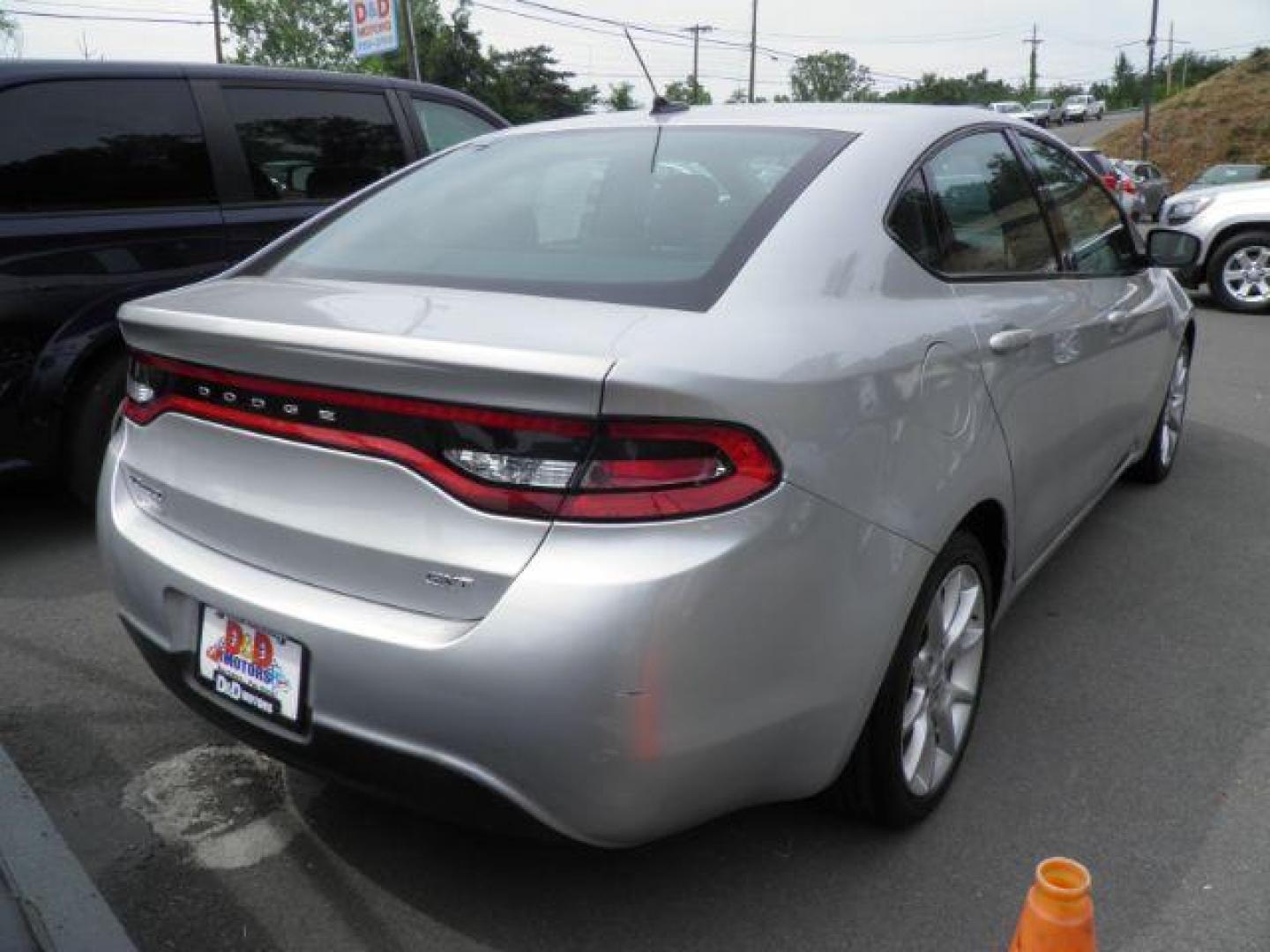 2013 SILVER Dodge Dart SXT (1C3CDFBA7DD) with an 2.0l L4T engine, AT transmission, located at 15520 McMullen Hwy SW, Belair, MD, 21502, (301) 729-3700, 39.581375, -78.846451 - Photo#4