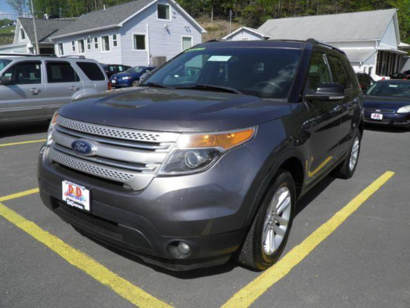 2013 GRAY Ford Explorer XLT 4WD (1FM5K8D83DG) with an 3.5L V6 engine, AT transmission, located at 15520 McMullen Hwy SW, Belair, MD, 21502, (301) 729-3700, 39.581375, -78.846451 - Photo#0