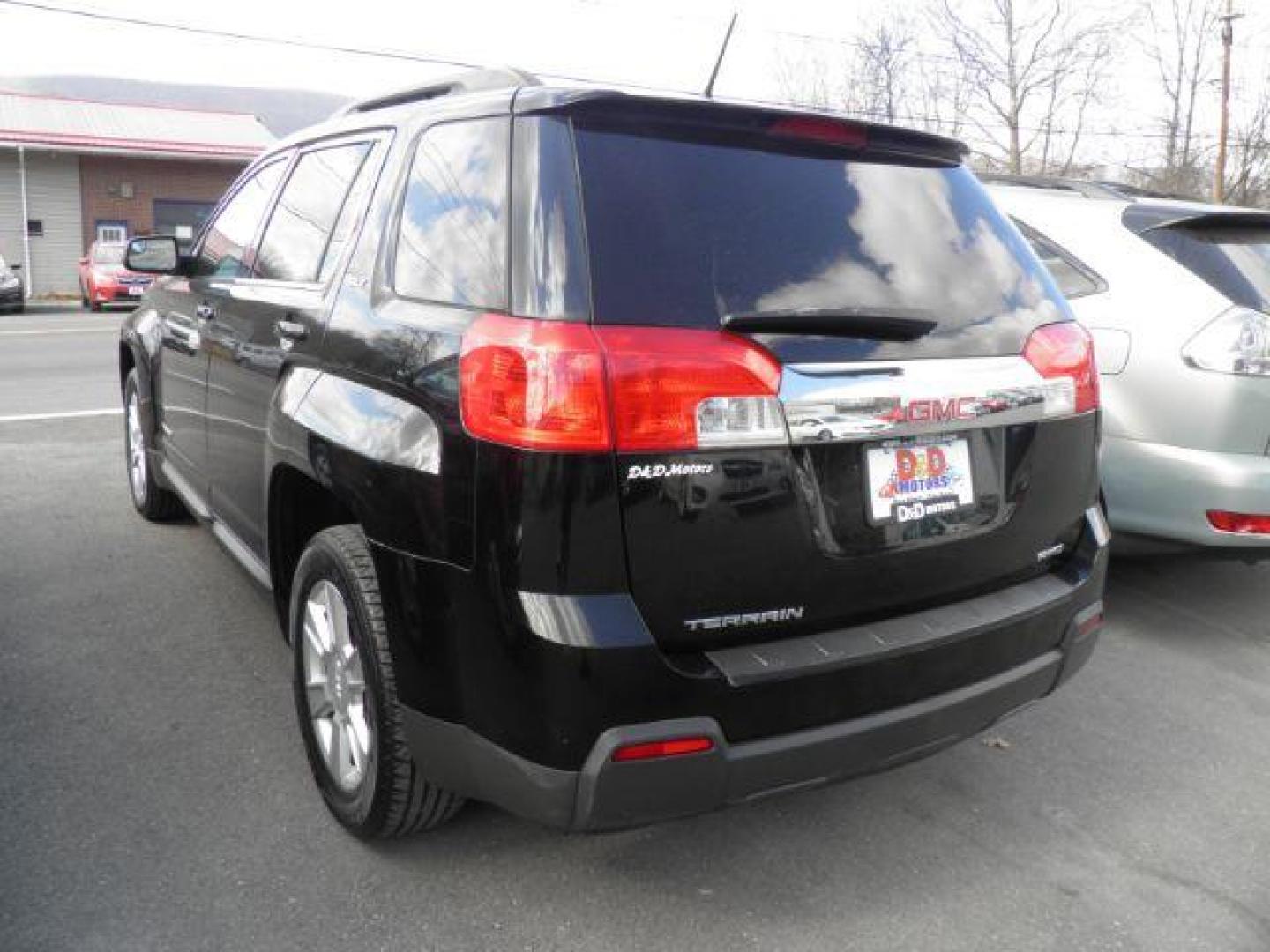 2013 BLACK GMC Terrain SLT1 AWD (2GKFLVEK0D6) with an 2.4L L4 engine, AT transmission, located at 15520 McMullen Hwy SW, Belair, MD, 21502, (301) 729-3700, 39.581375, -78.846451 - Photo#5