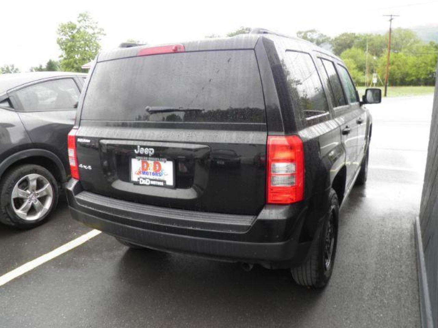 2013 BLACK Jeep Patriot Sport 4WD (1C4NJRBB9DD) with an 2.4L L4 engine, AT transmission, located at 15520 McMullen Hwy SW, Belair, MD, 21502, (301) 729-3700, 39.581375, -78.846451 - Photo#5