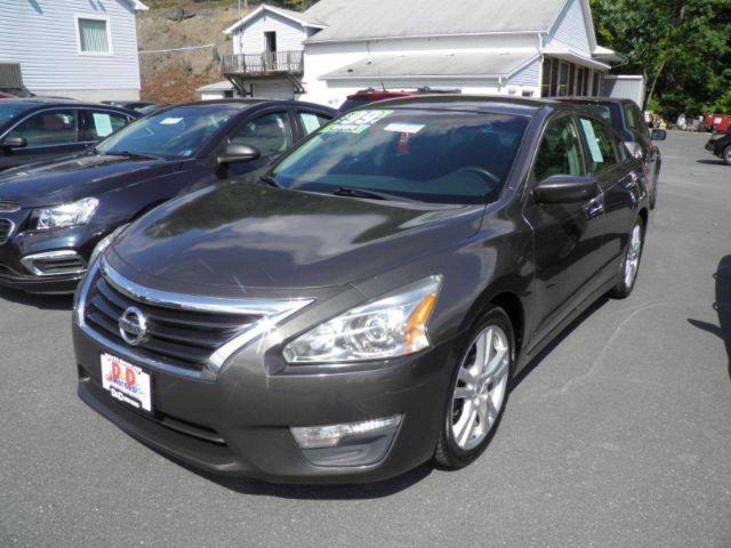 2013 BROWN NISSAN ALTIMA 3.5 SV (1N4BL3AP0DN) with an 3.5L V6 DOHC 24V engine, AT transmission, located at 15520 McMullen Hwy SW, Belair, MD, 21502, (301) 729-3700, 39.581375, -78.846451 - Photo#0