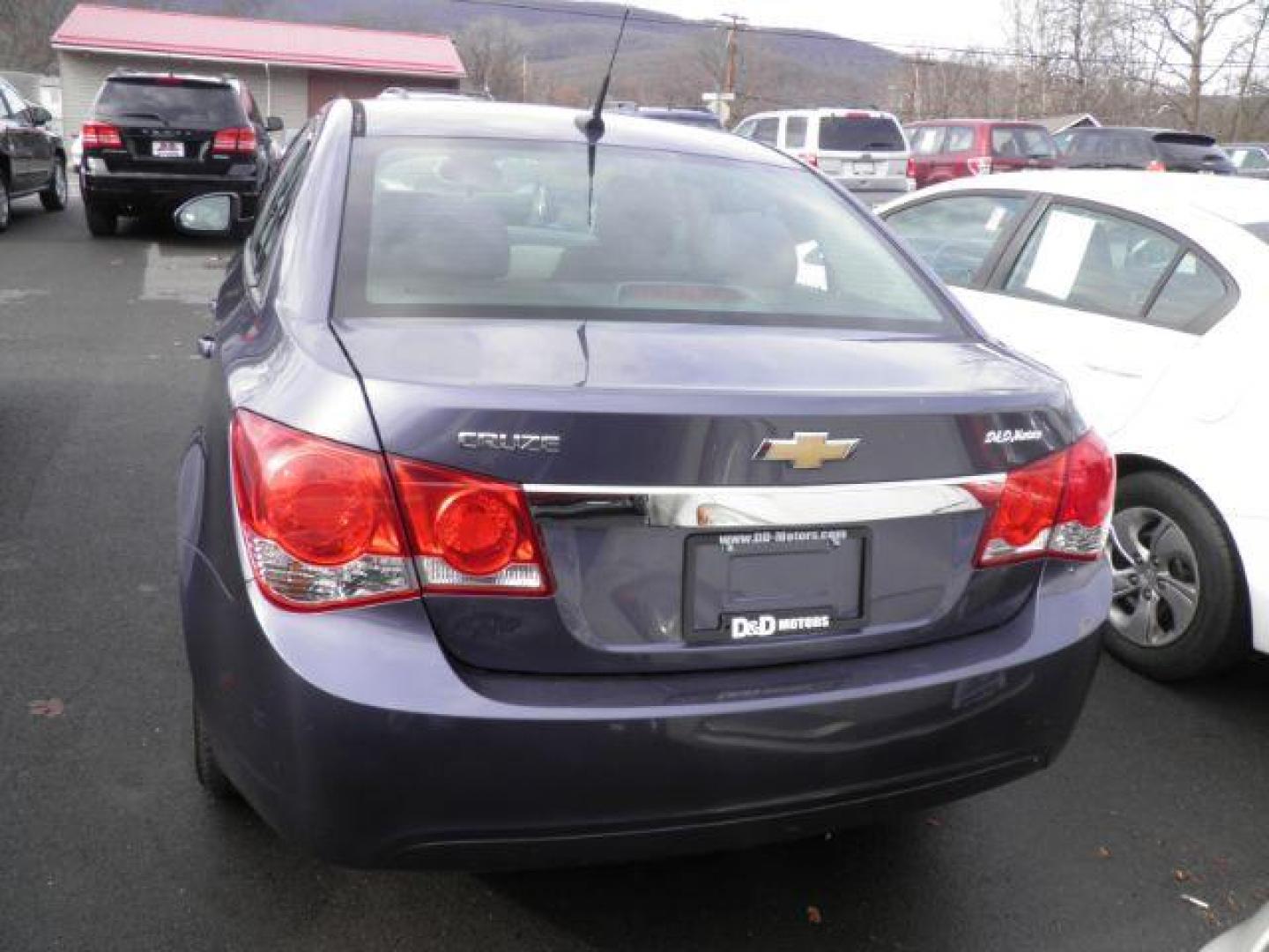 2014 GRAY Chevrolet Cruze LS Auto (1G1PA5SG4E7) with an 1.8L L4 engine, AT transmission, located at 19521 New George's Creek Rd SW, Barton, MD, 21521, (301) 463-2404, 39.524323, -79.017906 - Photo#4