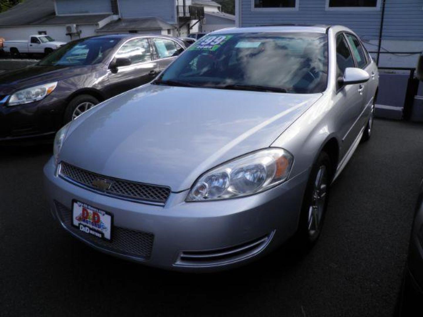 2014 GRAY Chevrolet IMPALA LT (2G1WB5E33E1) with an 3.6l V6 engine, AT transmission, located at 15520 McMullen Hwy SW, Belair, MD, 21502, (301) 729-3700, 39.581375, -78.846451 - Photo#0