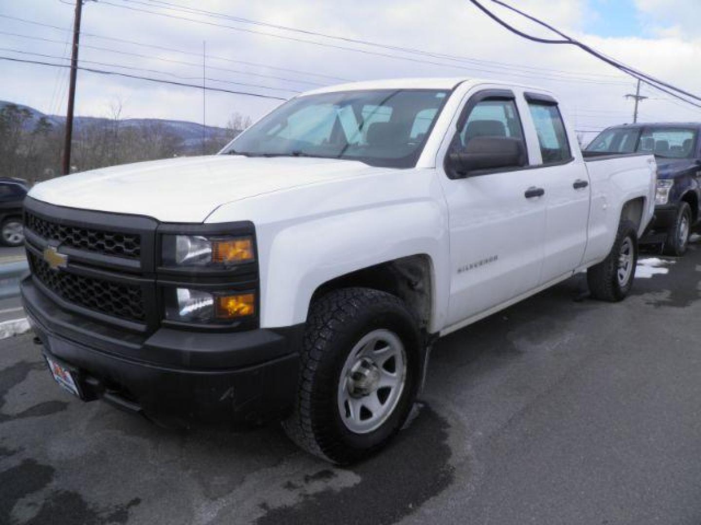 2014 WHITE Chevrolet Silverado 1500 Work Truck 1WT Double Cab 4WD (1GCVKPEH2EZ) with an 4.3L V6 engine, AT transmission, located at 15520 McMullen Hwy SW, Belair, MD, 21502, (301) 729-3700, 39.581375, -78.846451 - Photo#0