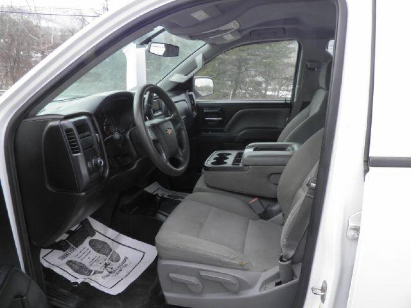 2014 WHITE Chevrolet Silverado 1500 Work Truck 1WT Double Cab 4WD (1GCVKPEH2EZ) with an 4.3L V6 engine, AT transmission, located at 15520 McMullen Hwy SW, Belair, MD, 21502, (301) 729-3700, 39.581375, -78.846451 - Photo#1