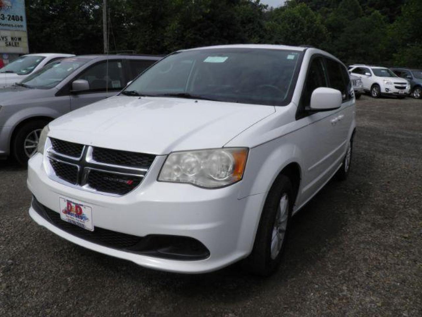 2014 WHITE DODGE GRAND CARAVAN SXT (2C4RDGCG6ER) with an 3.6L V6 engine, AT transmission, located at 15520 McMullen Hwy SW, Belair, MD, 21502, (301) 729-3700, 39.581375, -78.846451 - Photo#0