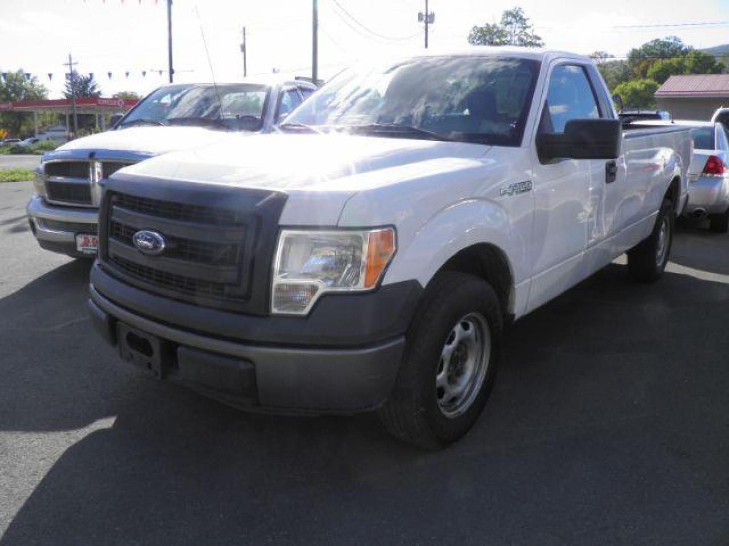 2014 WHITE FORD F150 XL 6.5-ft. Bed 2WD (1FTMF1CM0EK) with an 3.7L V6 engine, AT transmission, located at 15520 McMullen Hwy SW, Belair, MD, 21502, (301) 729-3700, 39.581375, -78.846451 - Photo#0