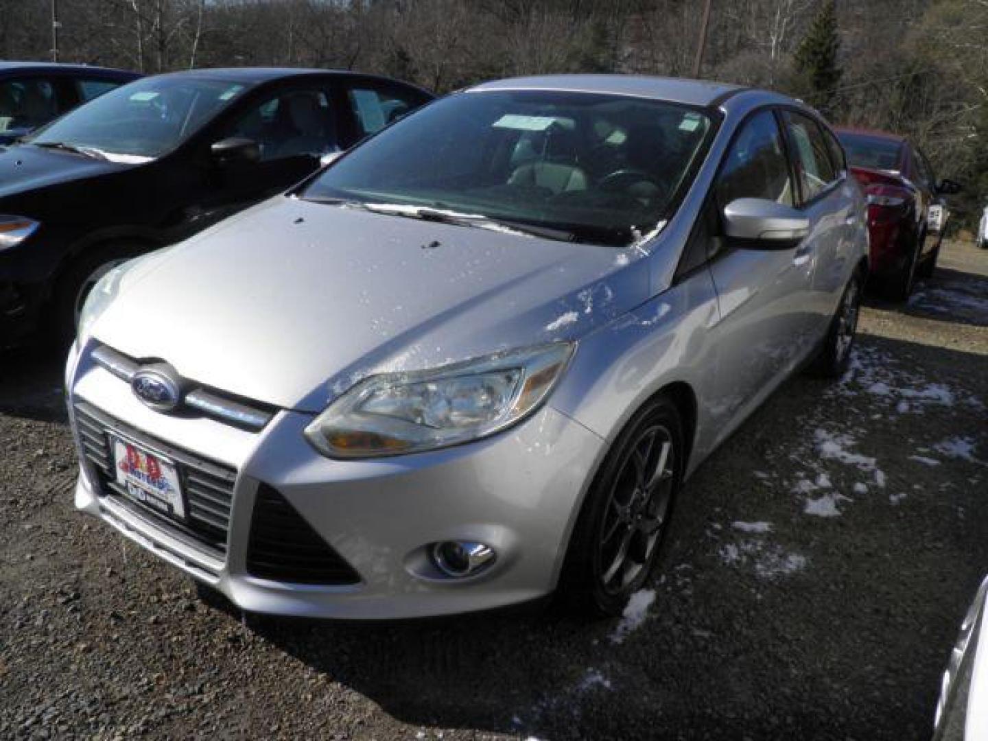 2014 SILVER Ford Focus SE Hatch (1FADP3K20EL) with an 2.0L L4 engine, AT transmission, located at 19521 New George's Creek Rd SW, Barton, MD, 21521, (301) 463-2404, 39.524323, -79.017906 - Photo#0