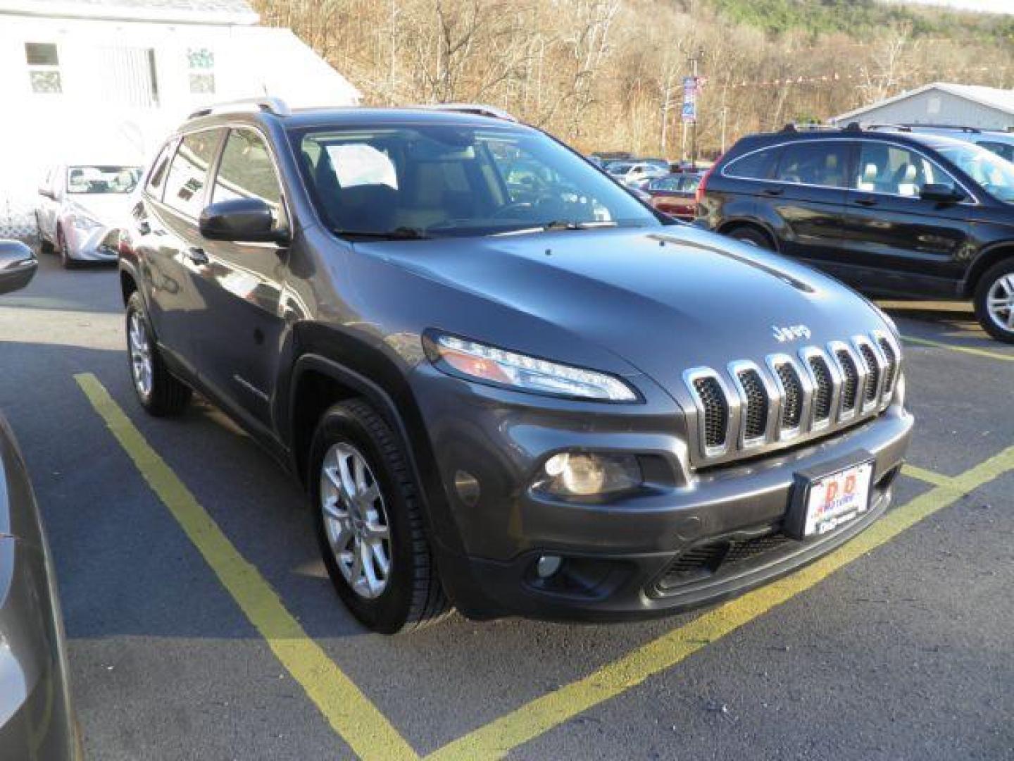 2014 GRAY Jeep Cherokee Latitude 4WD (1C4PJMCB8EW) with an 2.4L L4 engine, AT transmission, located at 15520 McMullen Hwy SW, Belair, MD, 21502, (301) 729-3700, 39.581375, -78.846451 - Photo#0