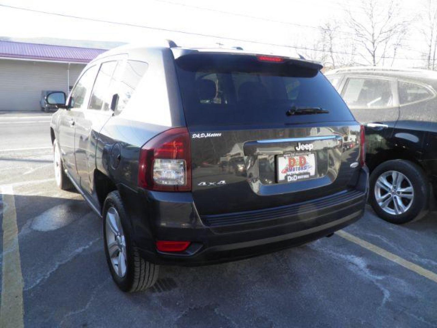 2014 grey Jeep Compass Latitude 4WD (1C4NJDEB2ED) with an 2.4l L4 engine, CVT transmission, located at 15520 McMullen Hwy SW, Belair, MD, 21502, (301) 729-3700, 39.581375, -78.846451 - Photo#5